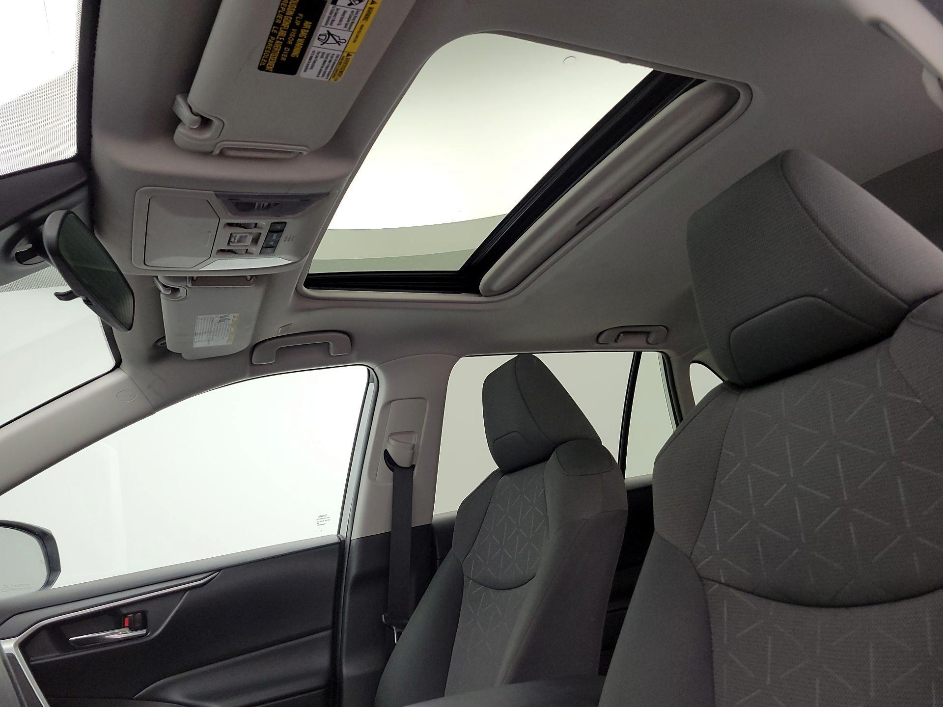 Thumbnail: 2024 Toyota RAV4 - 19