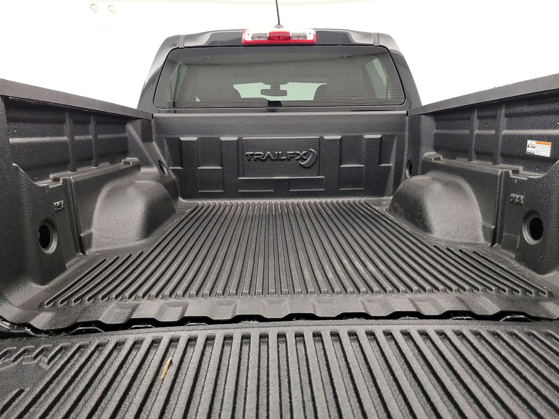 Thumbnail: 2021 Chevrolet Colorado - 20