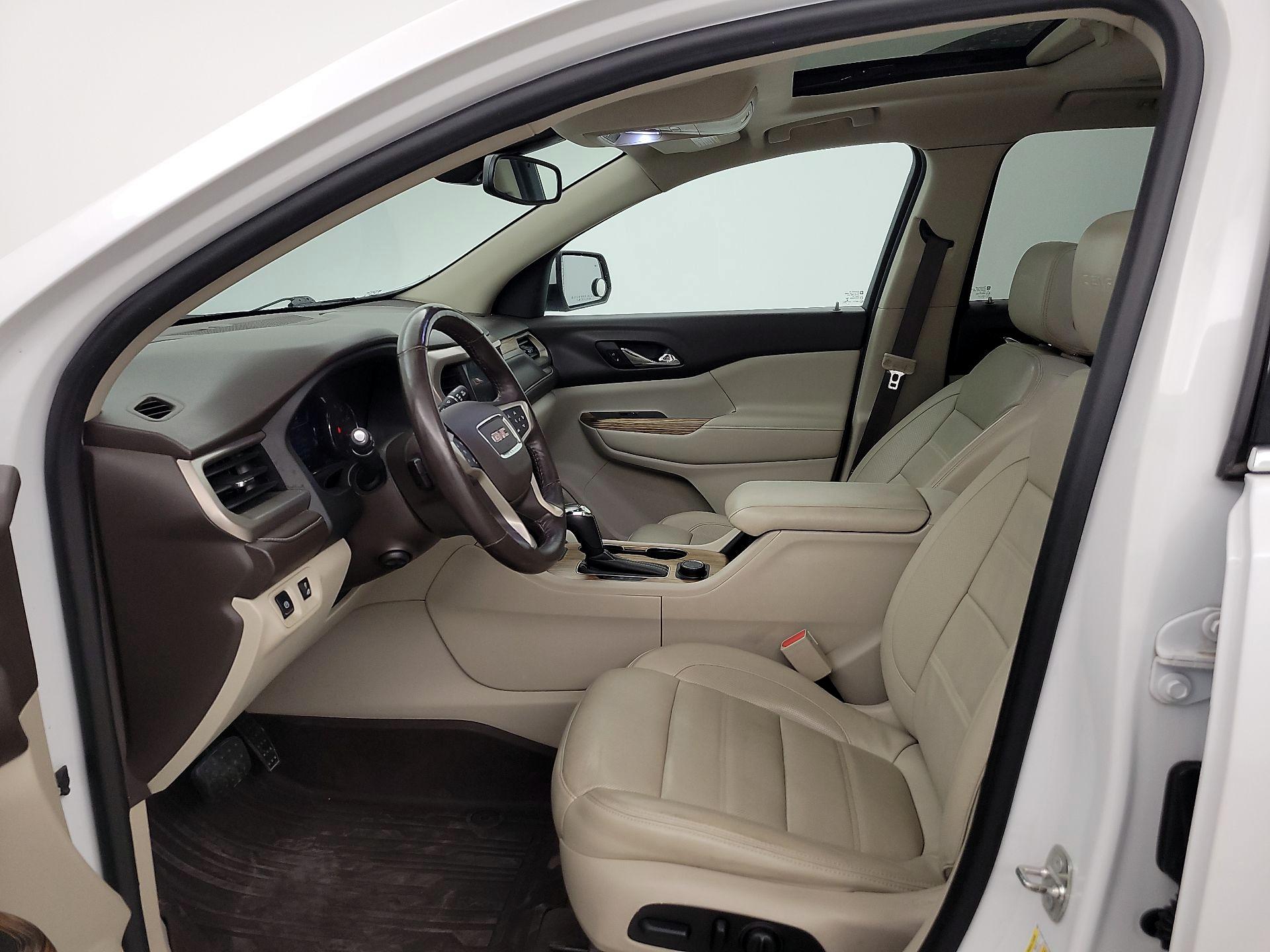 Thumbnail: 2017 GMC Acadia - 11