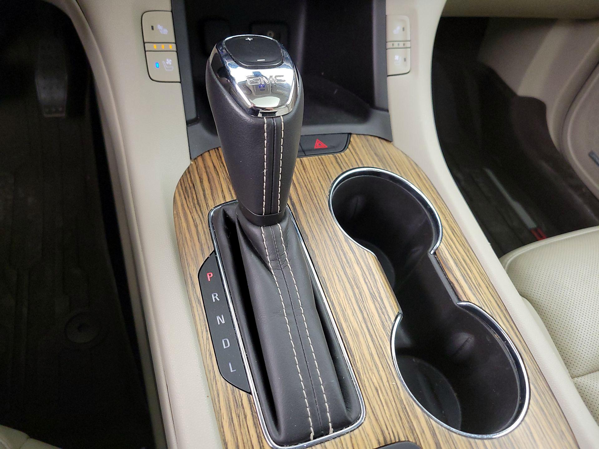 Thumbnail: 2017 GMC Acadia - 17
