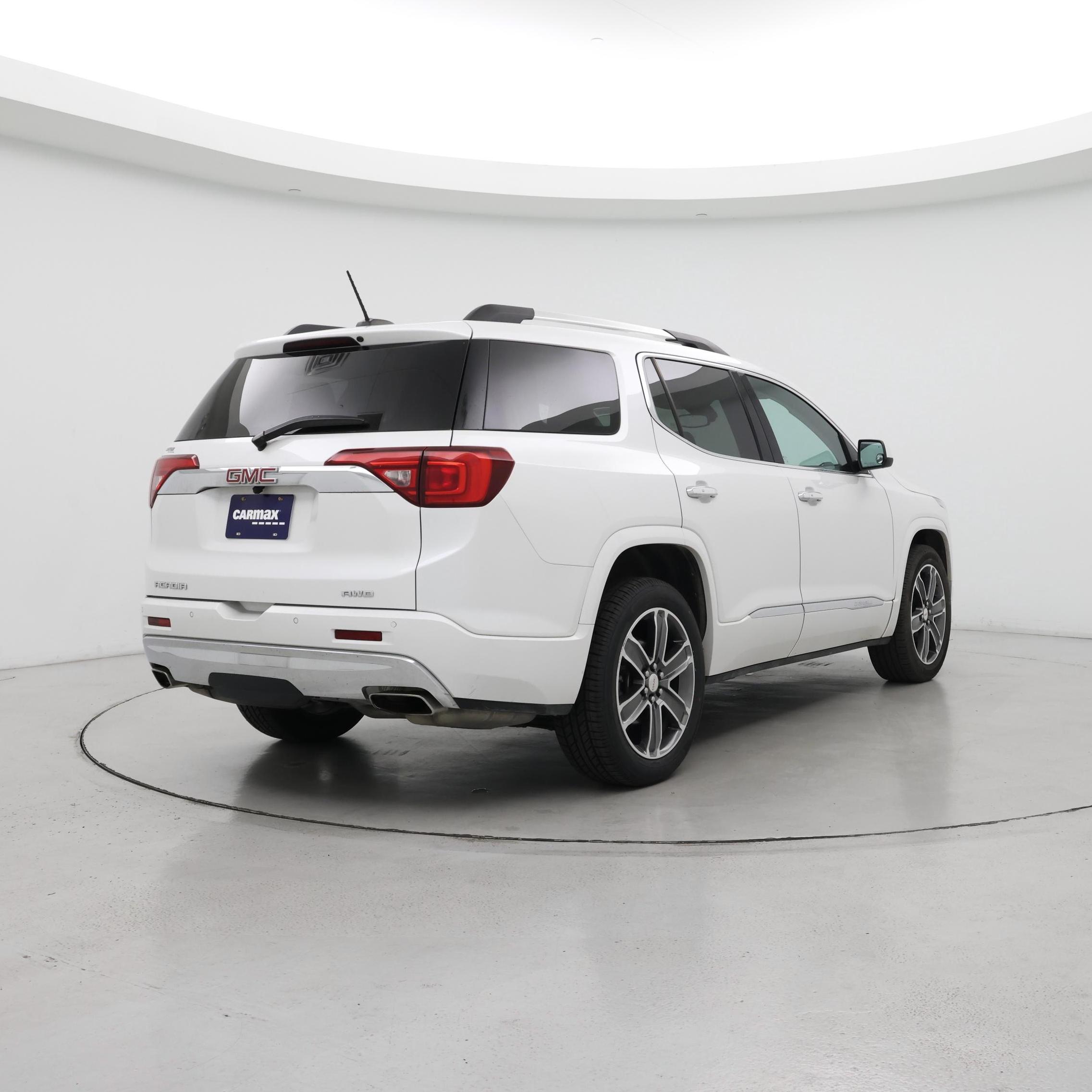 Thumbnail: 2017 GMC Acadia - 8