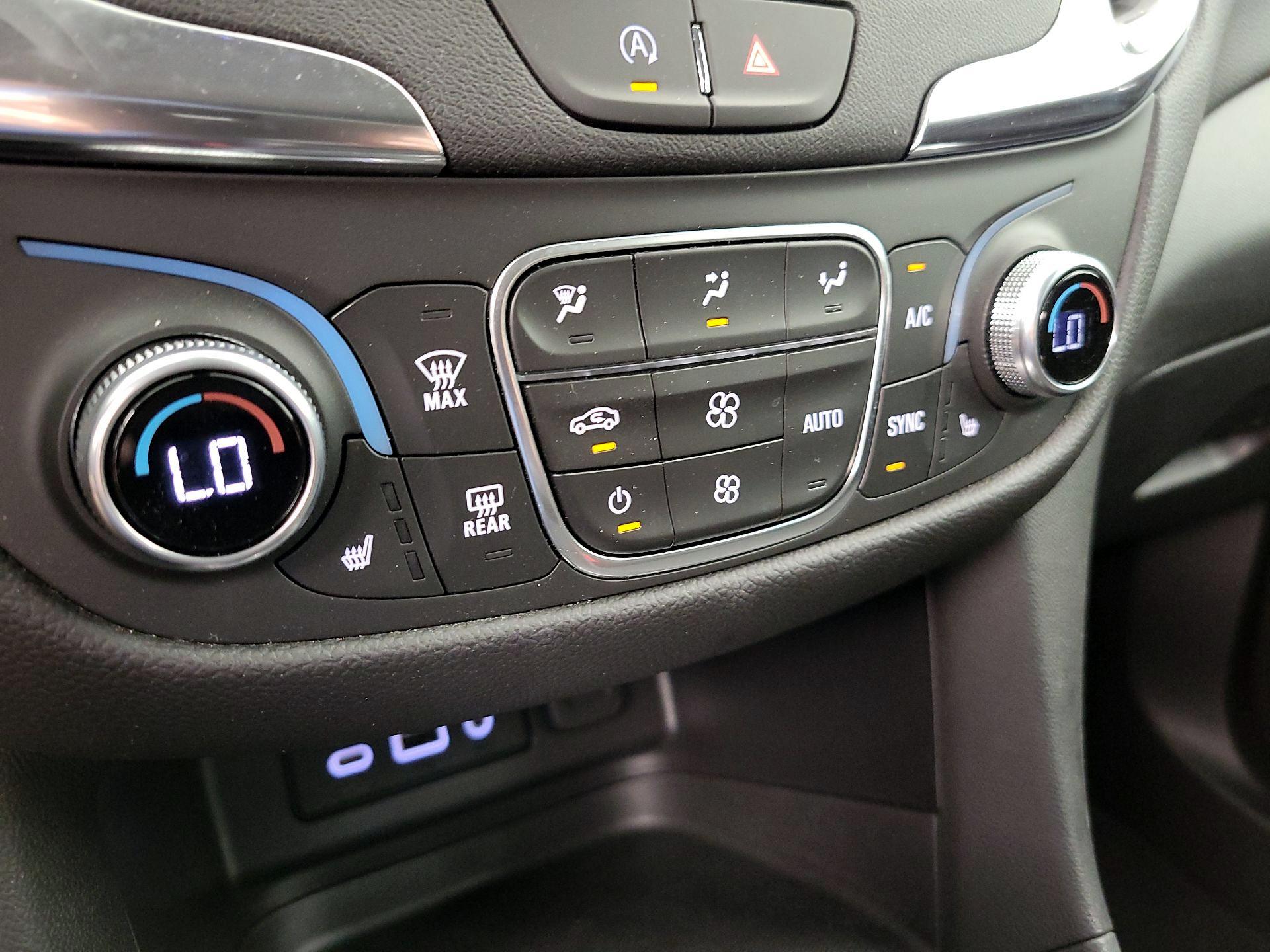 Thumbnail: 2024 Chevrolet Equinox - 16