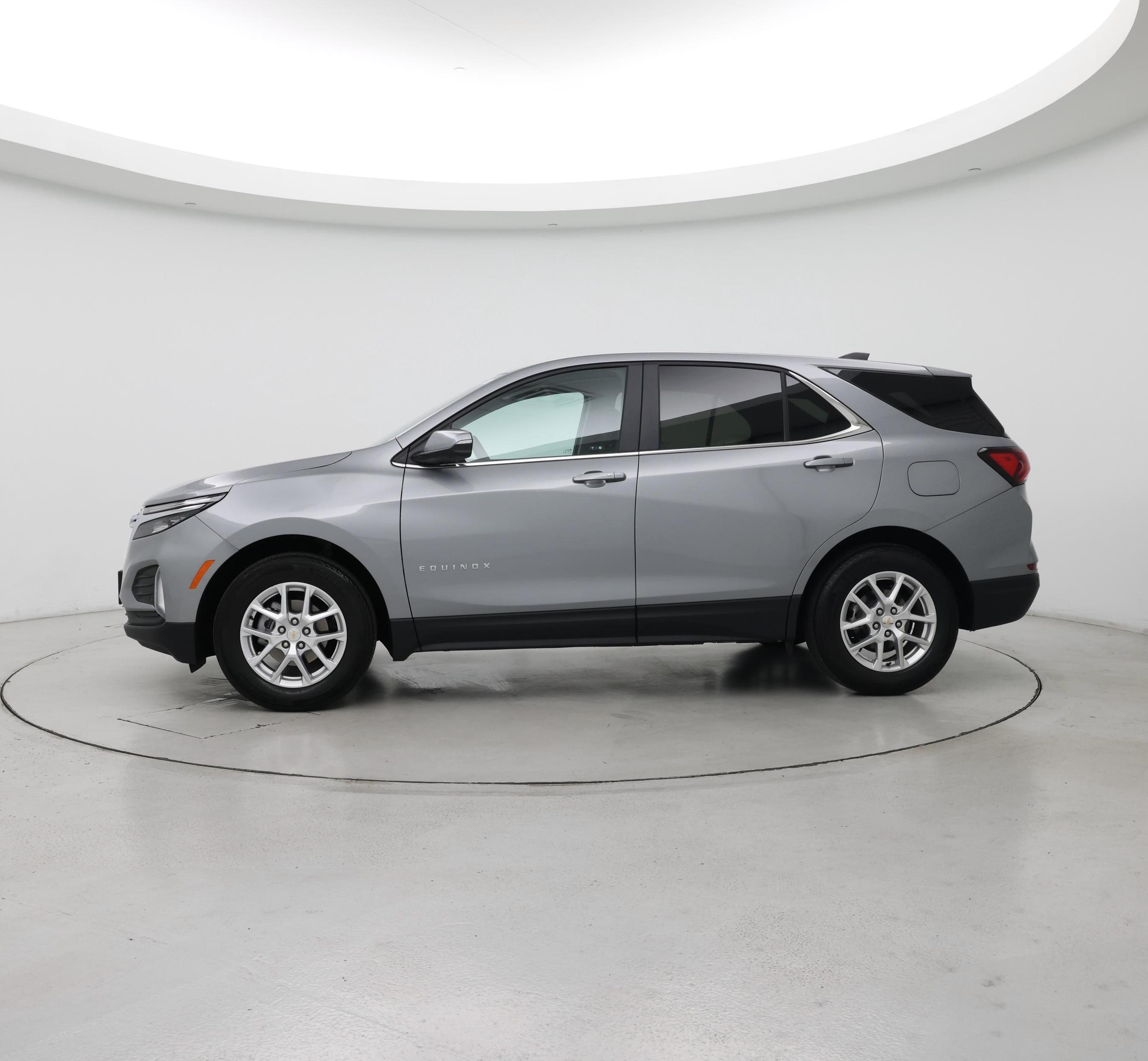 Thumbnail: 2024 Chevrolet Equinox - 3