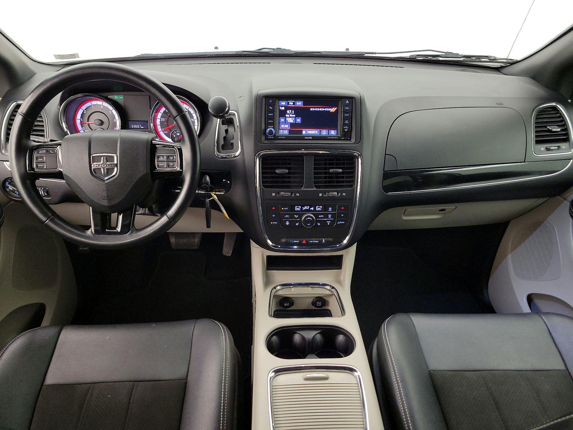Thumbnail: 2020 Dodge Grand Caravan - 9