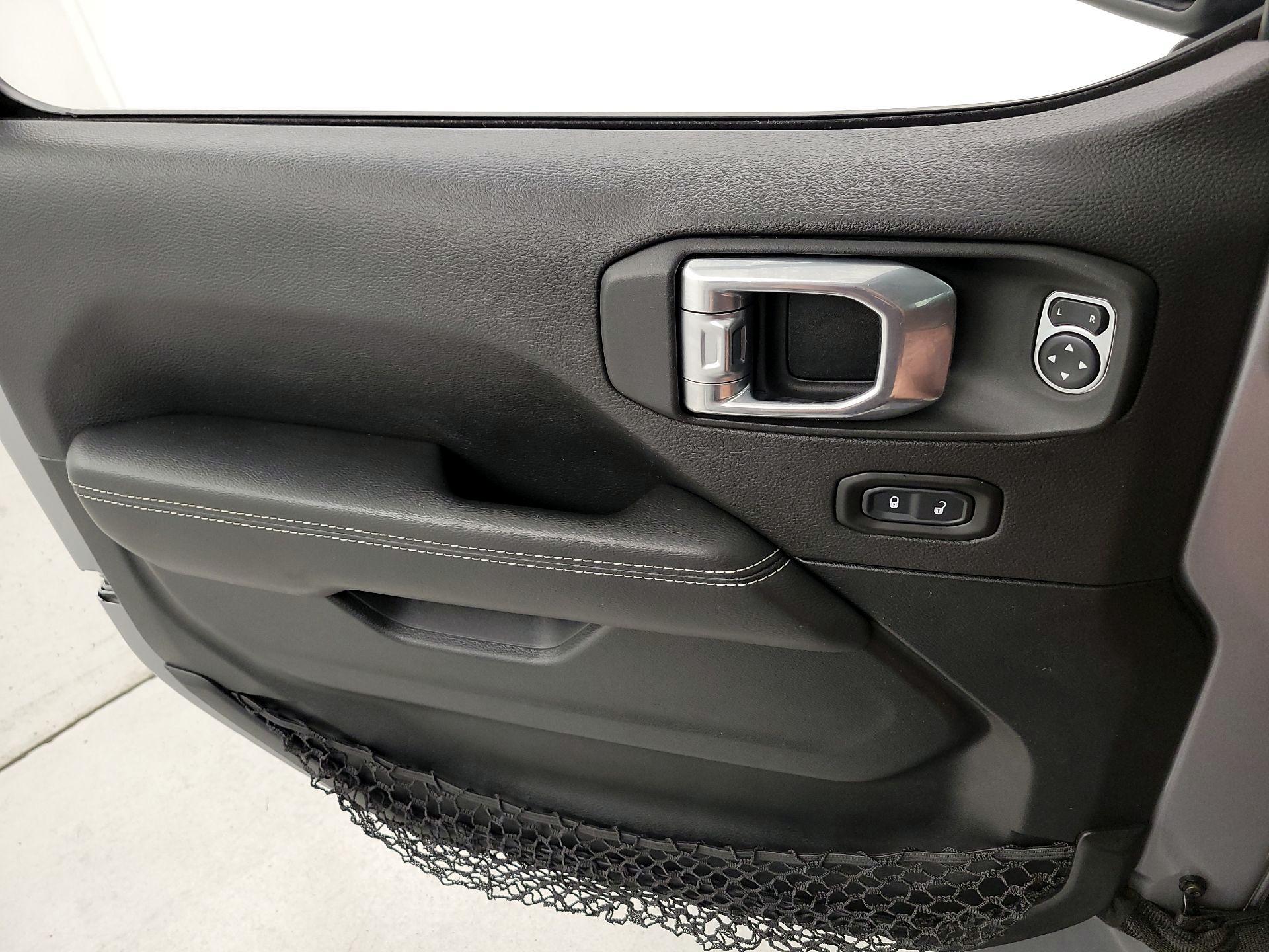 Thumbnail: 2021 Jeep Wrangler - 12