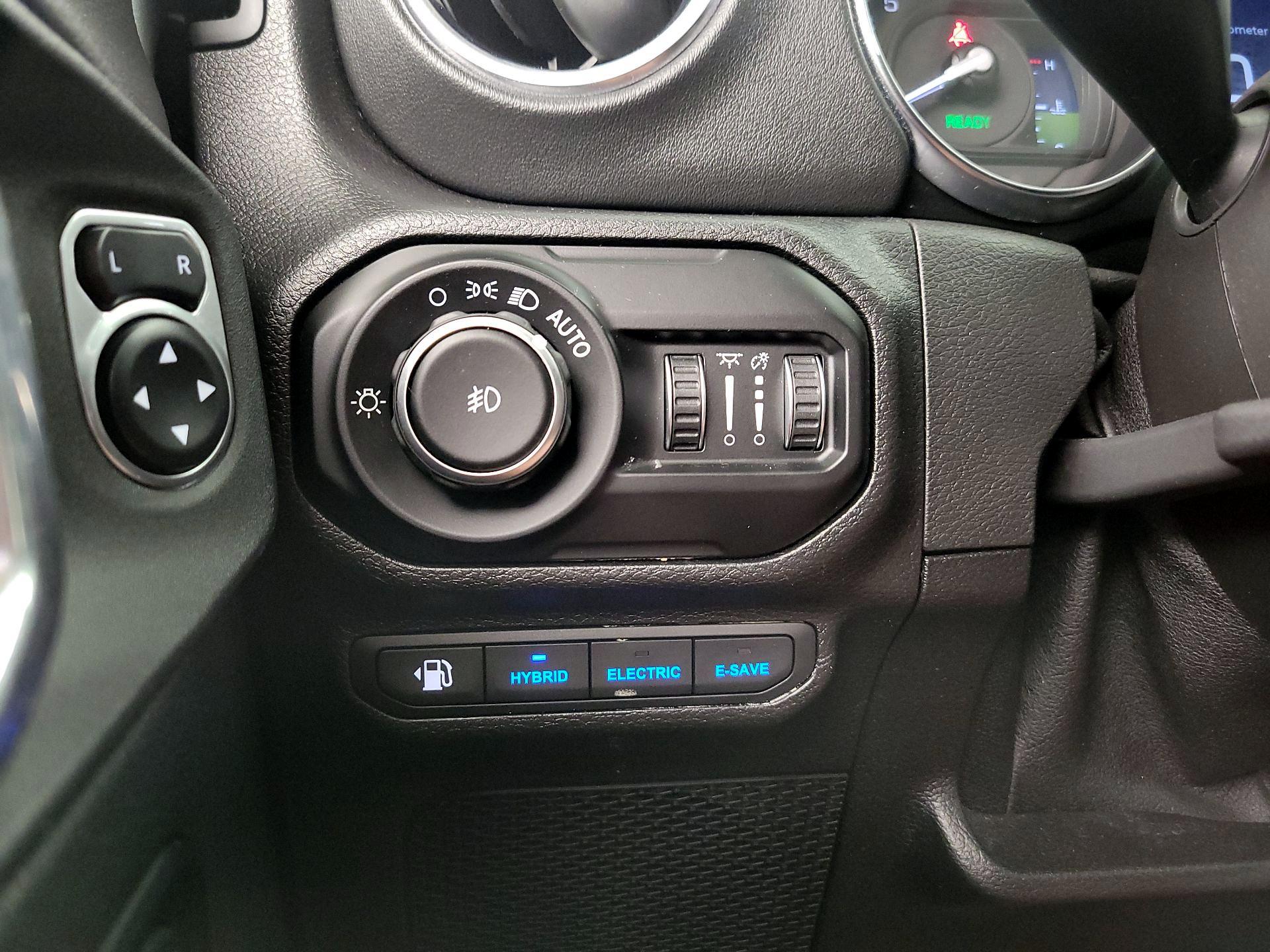 Thumbnail: 2021 Jeep Wrangler - 13