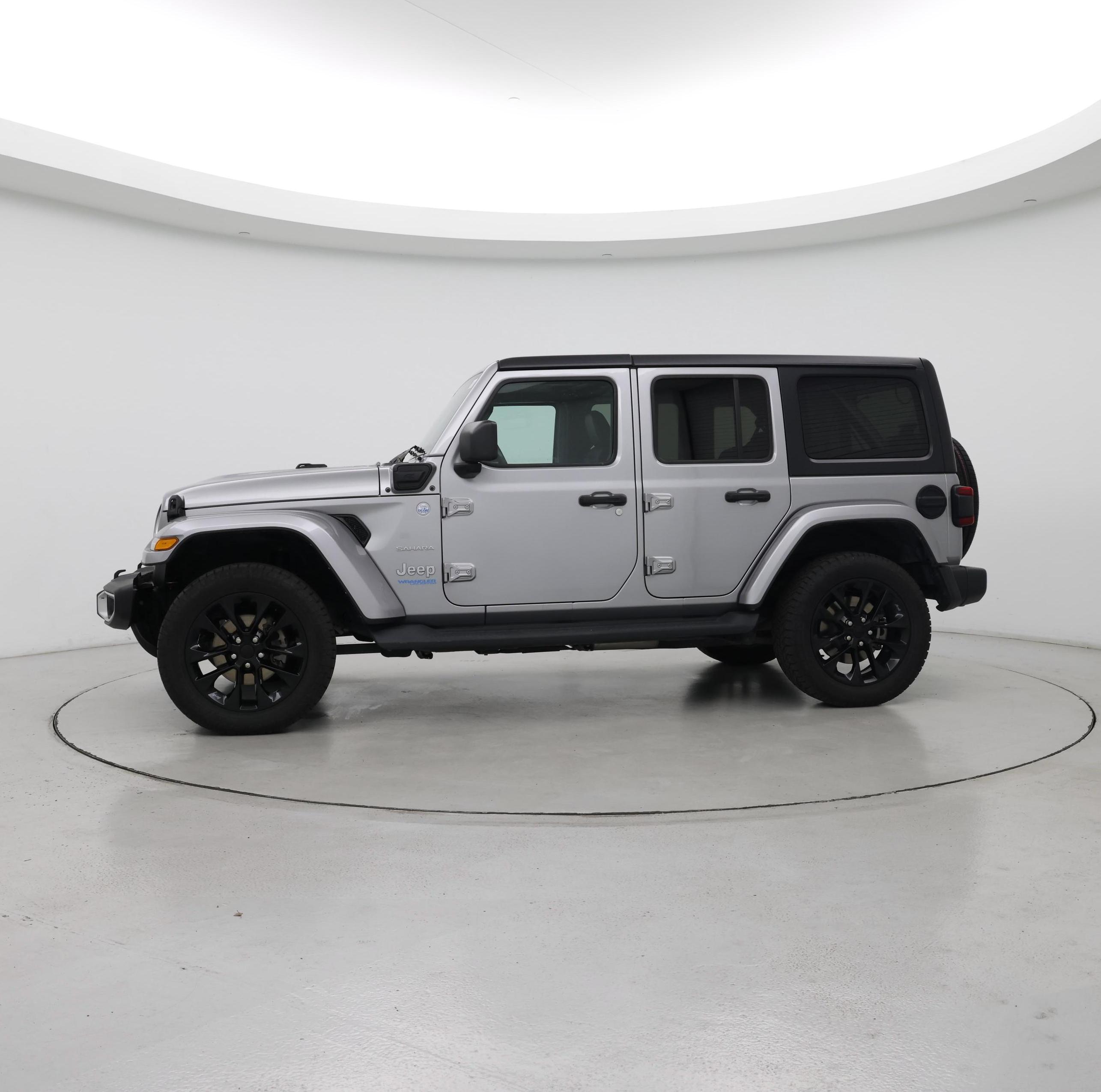 Thumbnail: 2021 Jeep Wrangler - 3