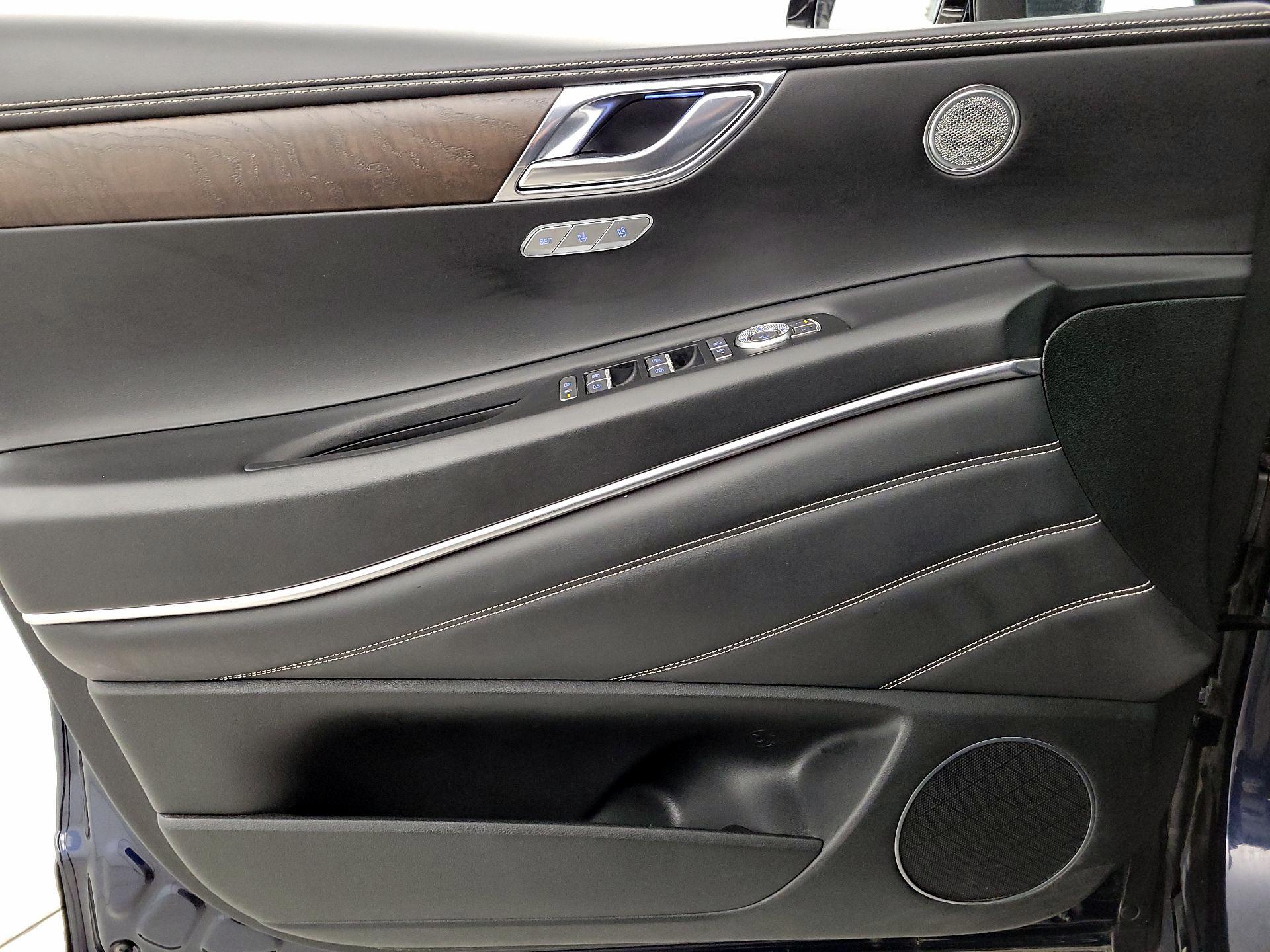 Thumbnail: 2024 Genesis GV80 - 12