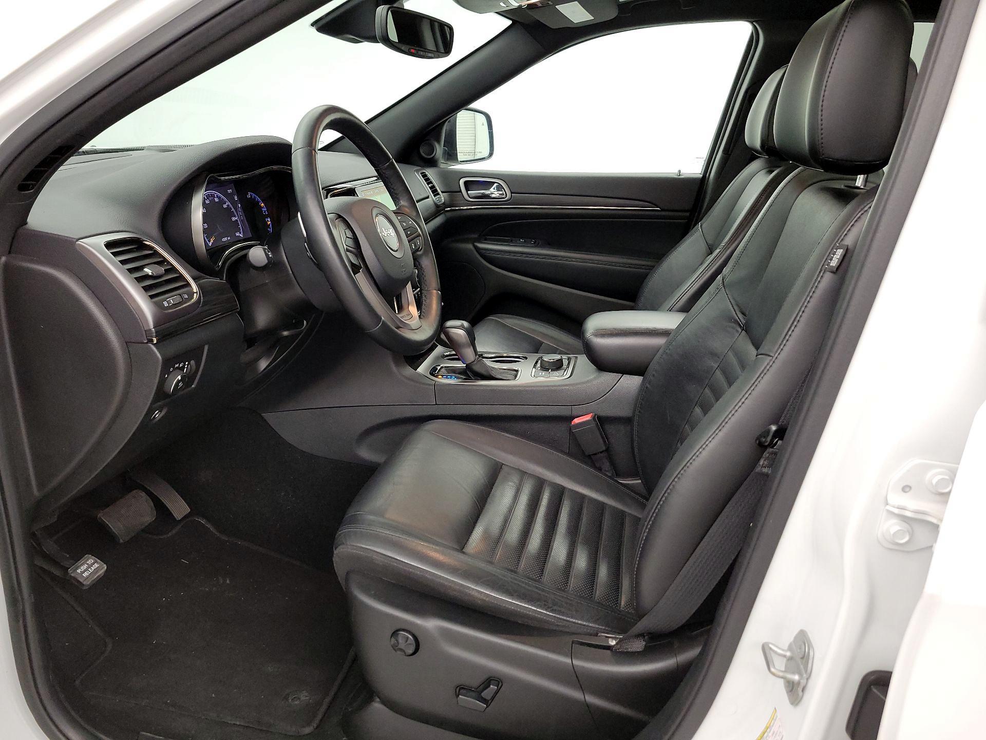 Thumbnail: 2020 Jeep Grand Cherokee - 11