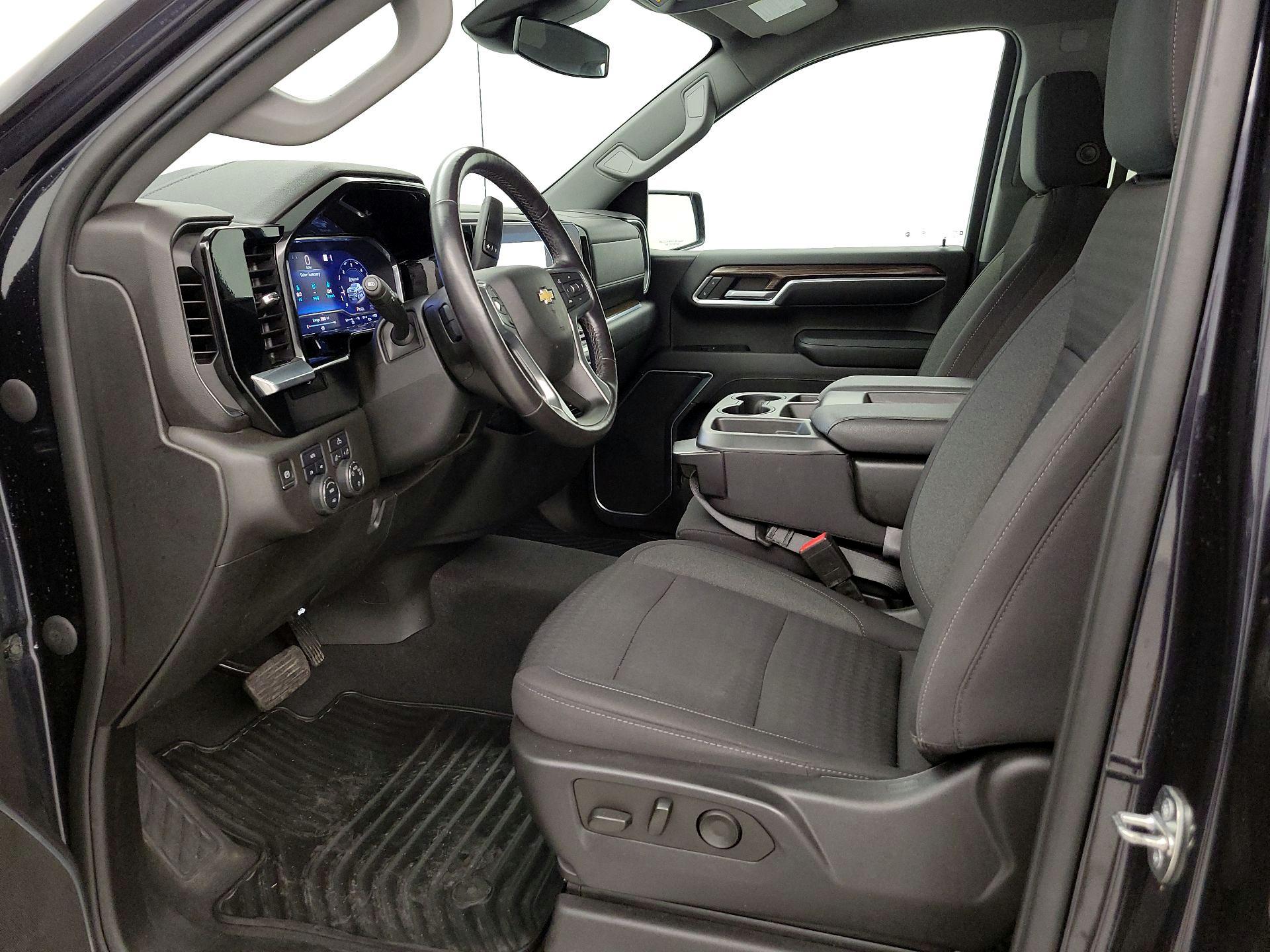 Thumbnail: 2022 Chevrolet Silverado 1500 - 11