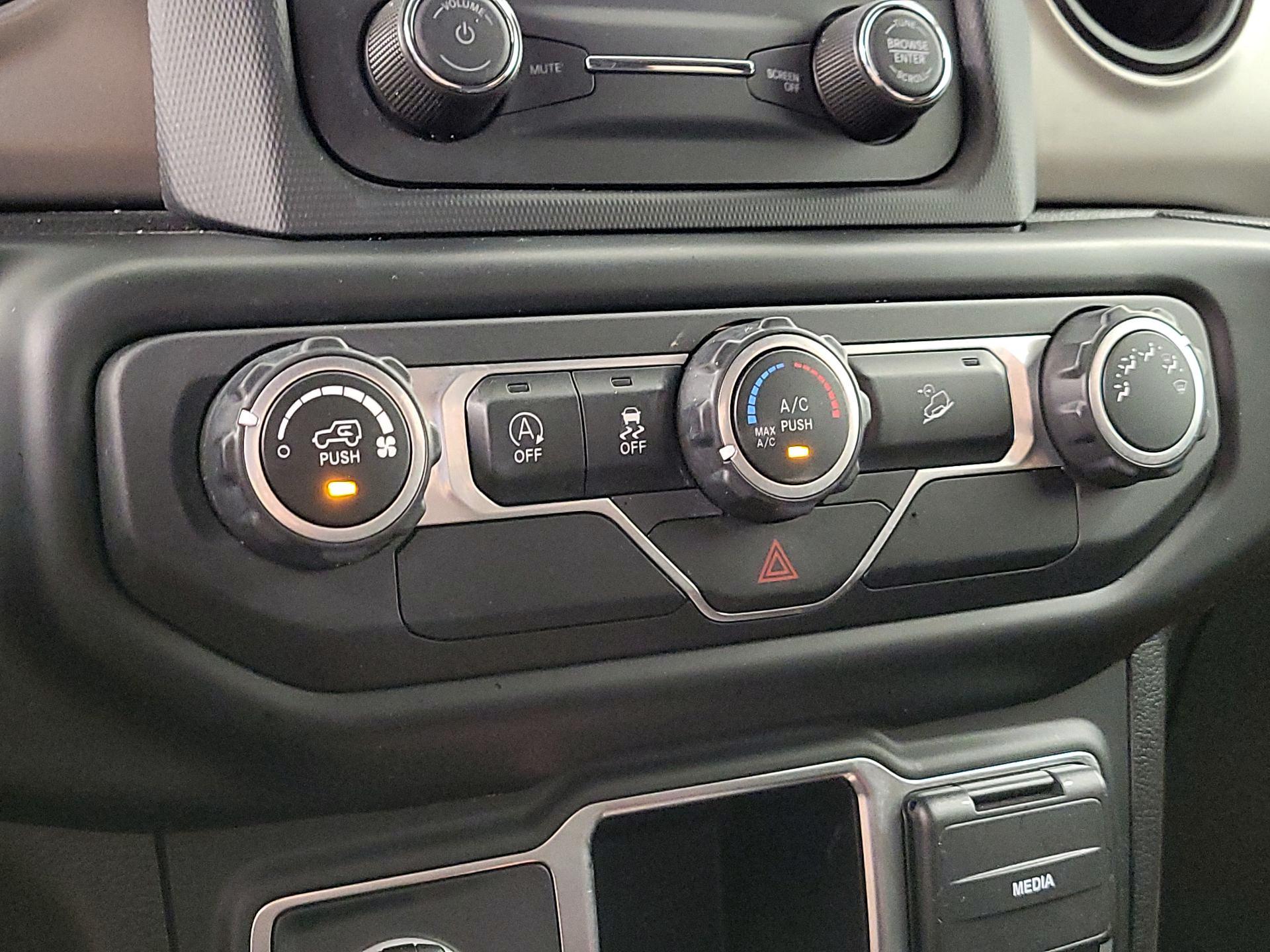 Thumbnail: 2021 Jeep Wrangler - 16