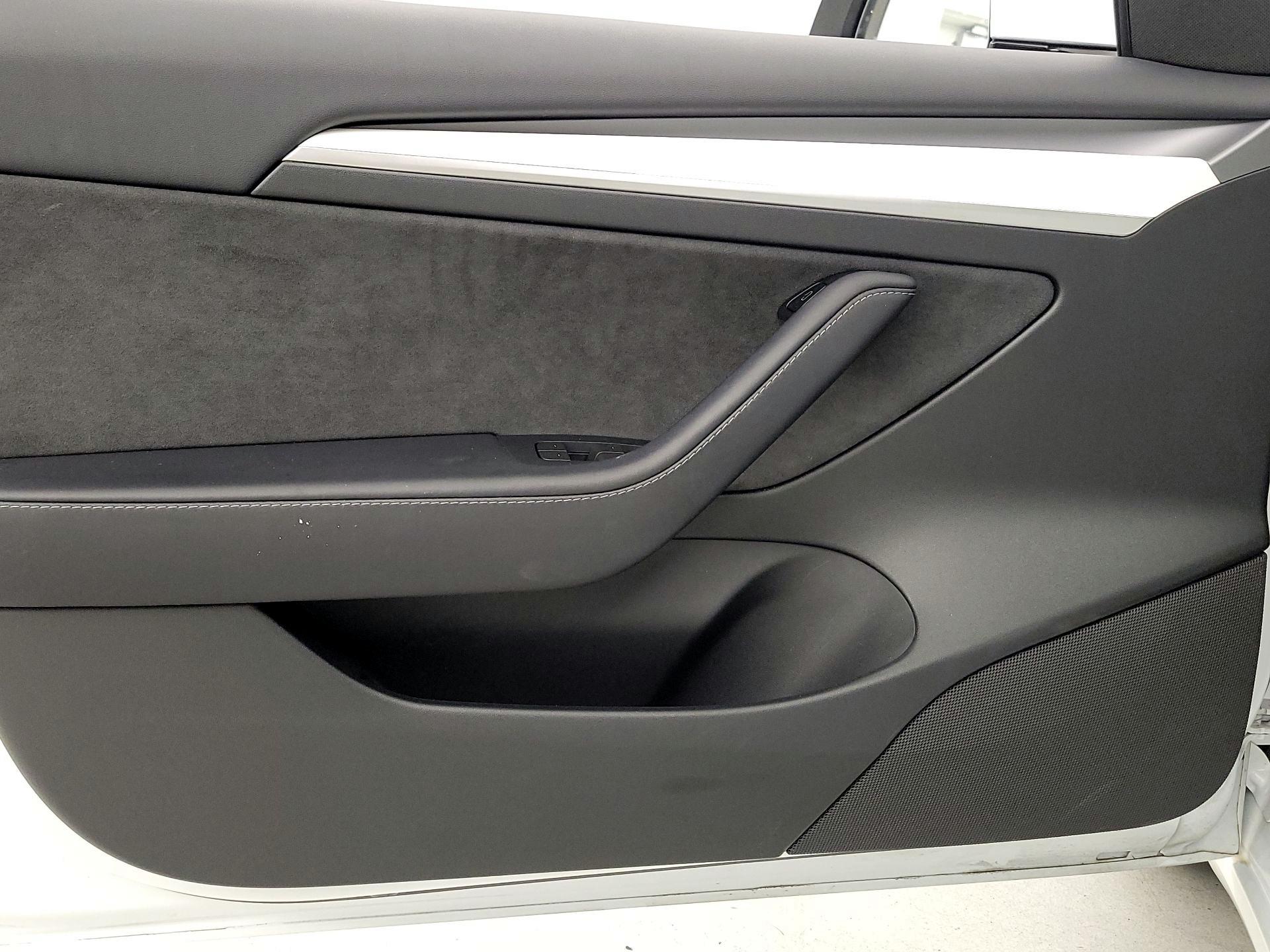 Thumbnail: 2023 Tesla Model 3 - 12