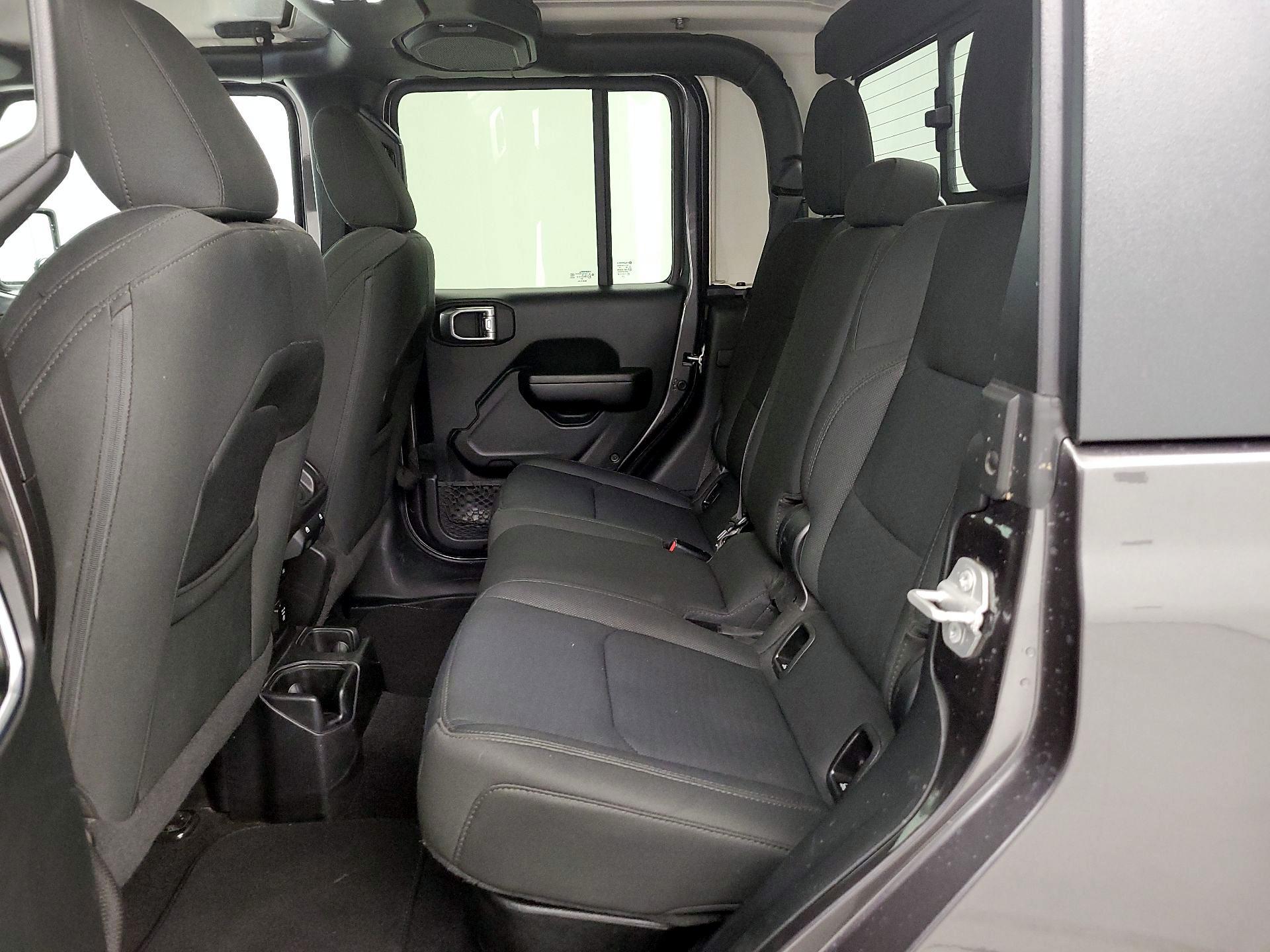 Thumbnail: 2021 Jeep Gladiator - 20