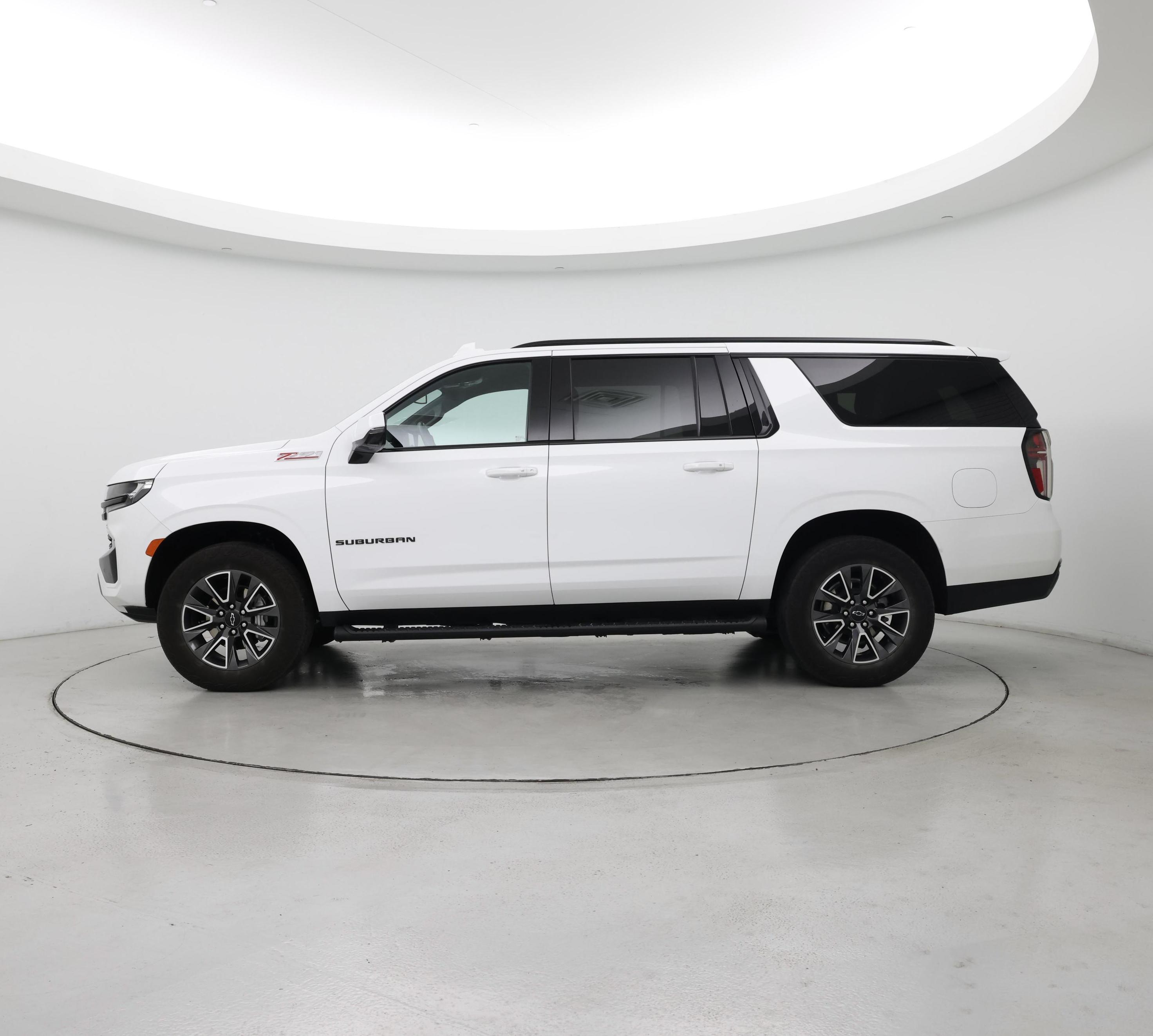 Thumbnail: 2024 Chevrolet Suburban - 3