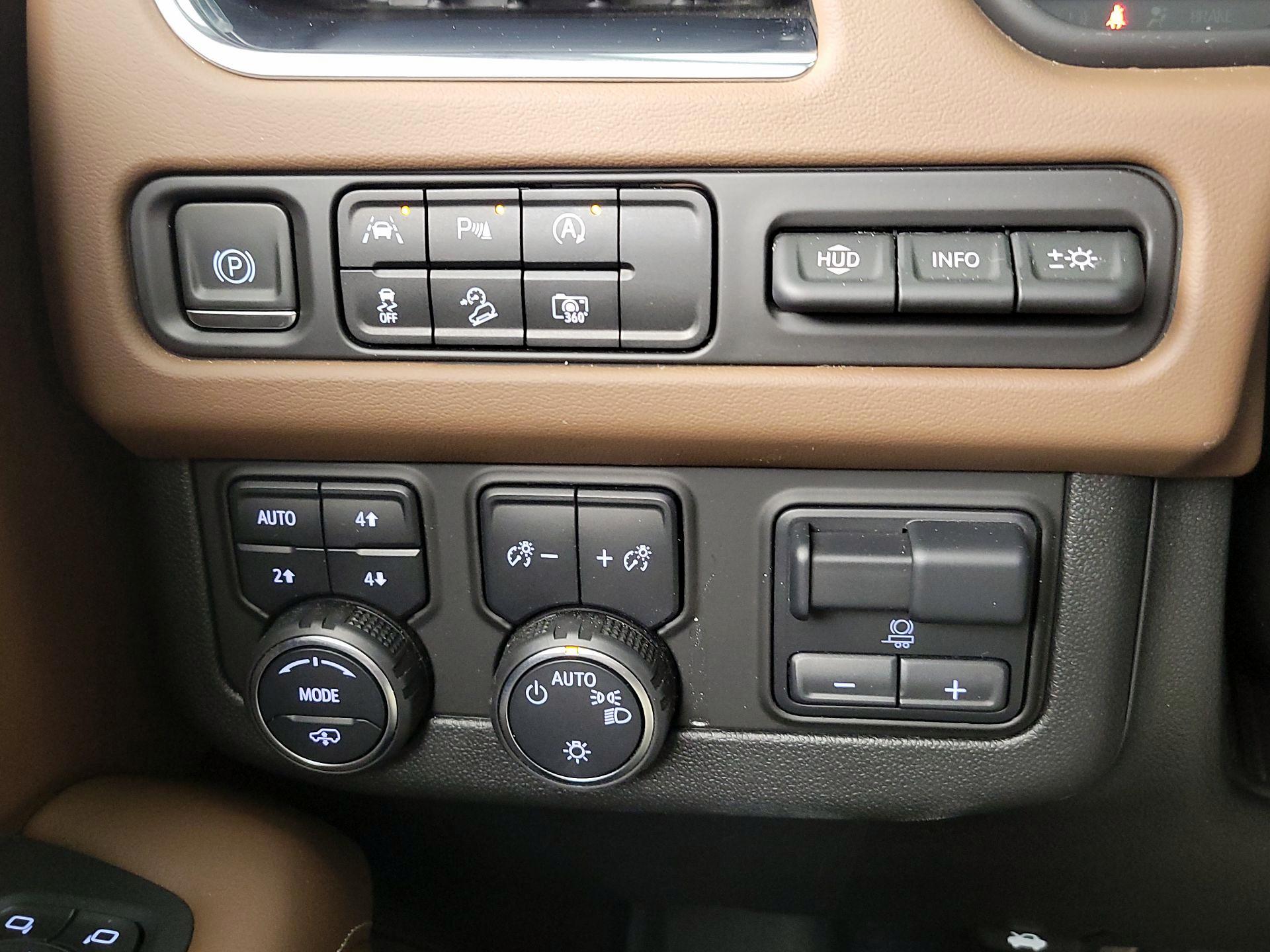 Thumbnail: 2024 Chevrolet Tahoe - 13