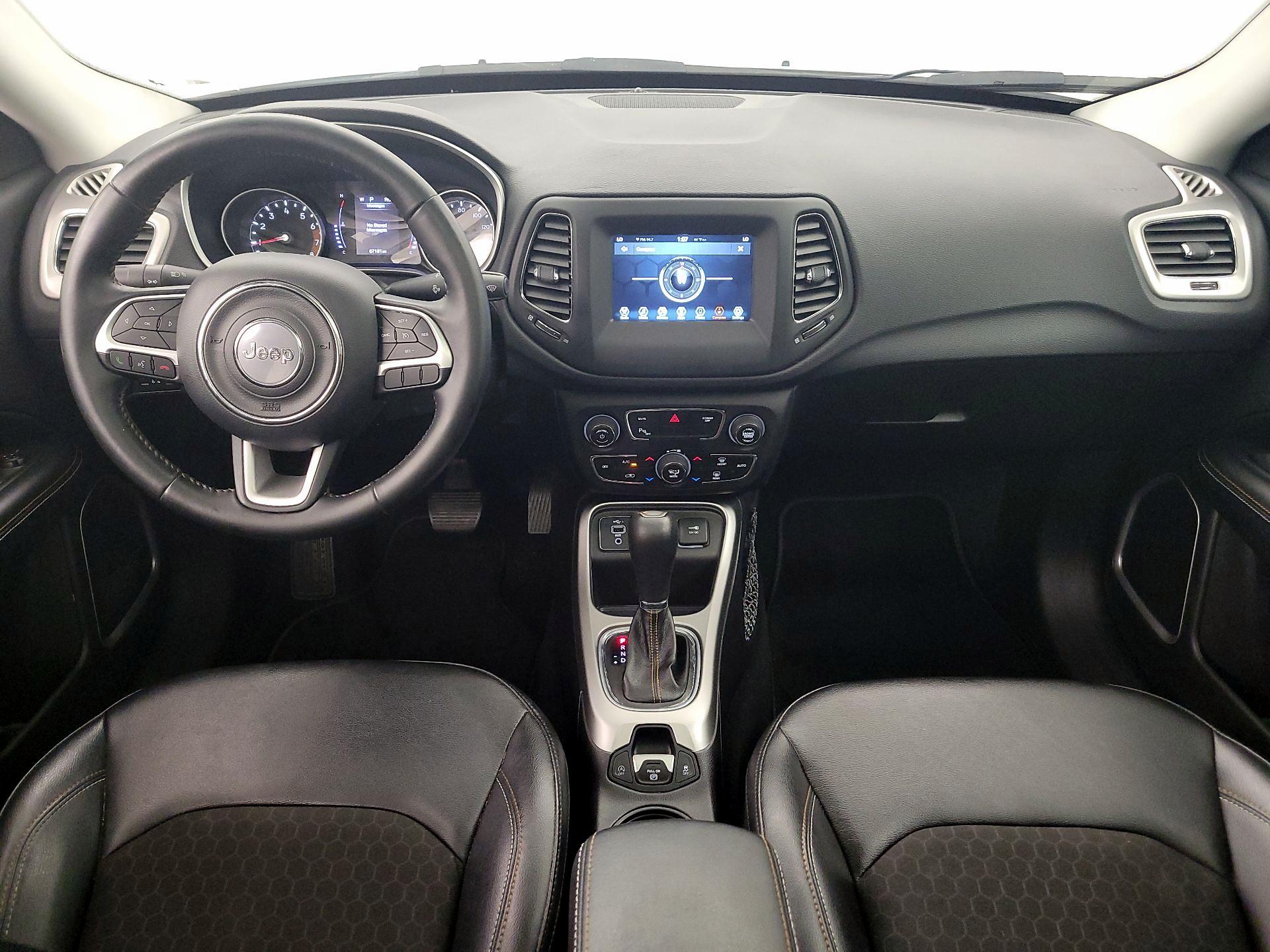 Thumbnail: 2020 Jeep Compass - 9