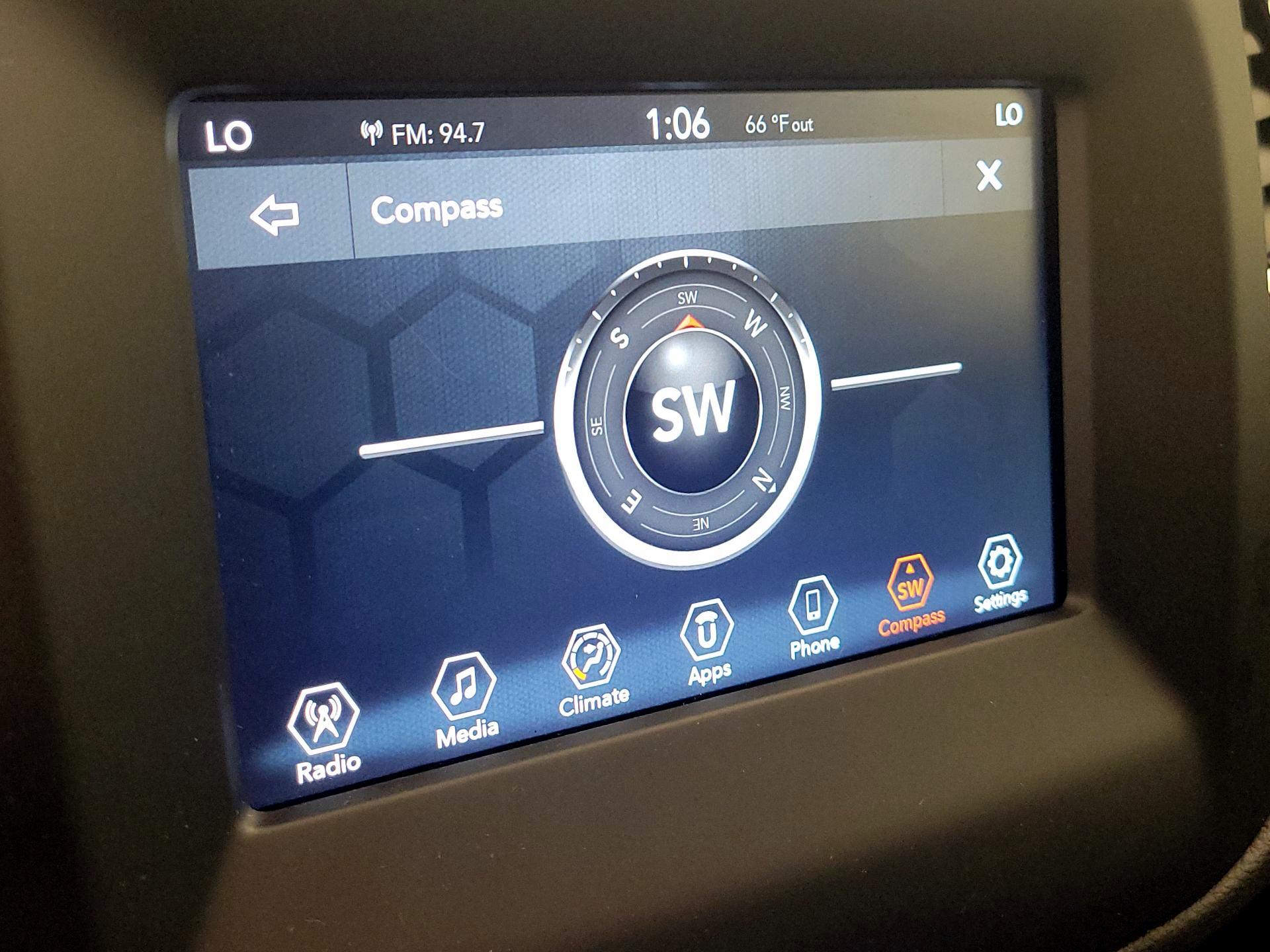 Thumbnail: 2020 Jeep Compass - 14