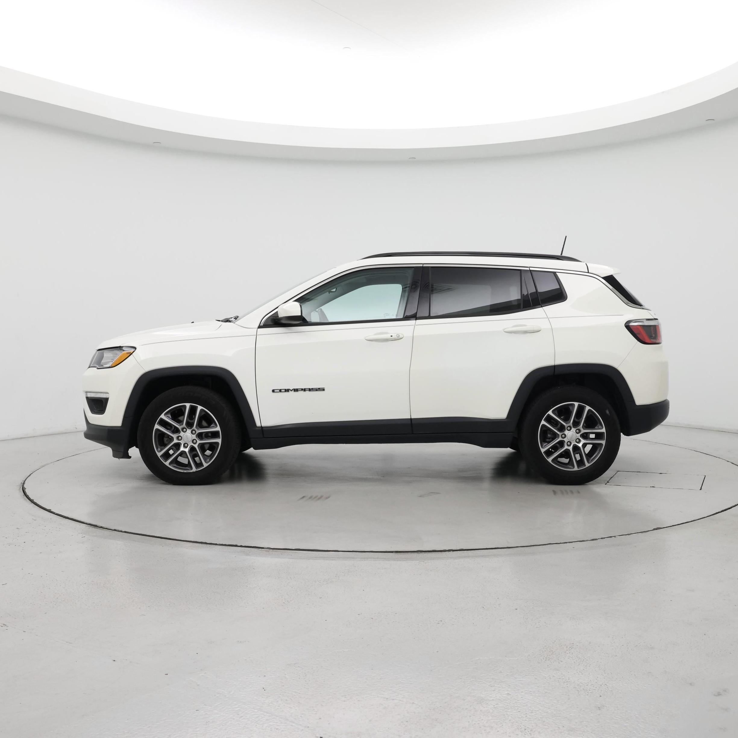 Thumbnail: 2020 Jeep Compass - 3