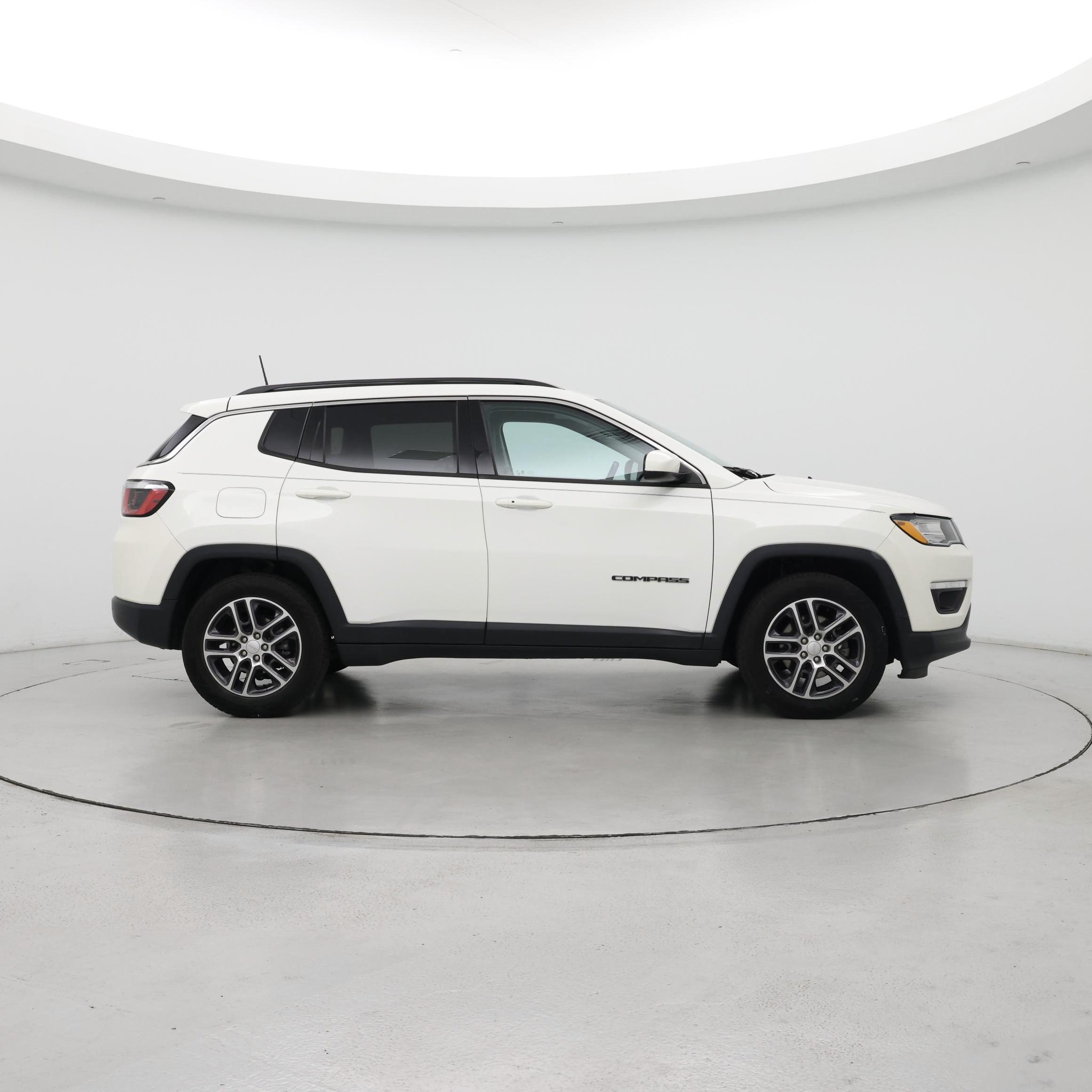 Thumbnail: 2020 Jeep Compass - 7