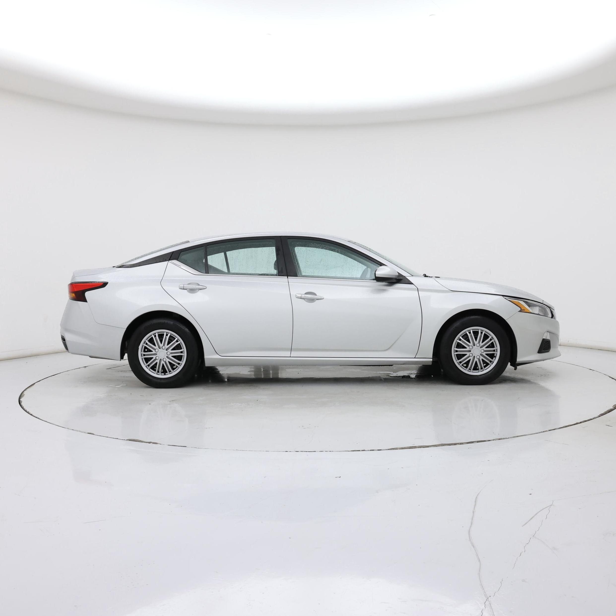 Thumbnail: 2021 Nissan Altima - 7