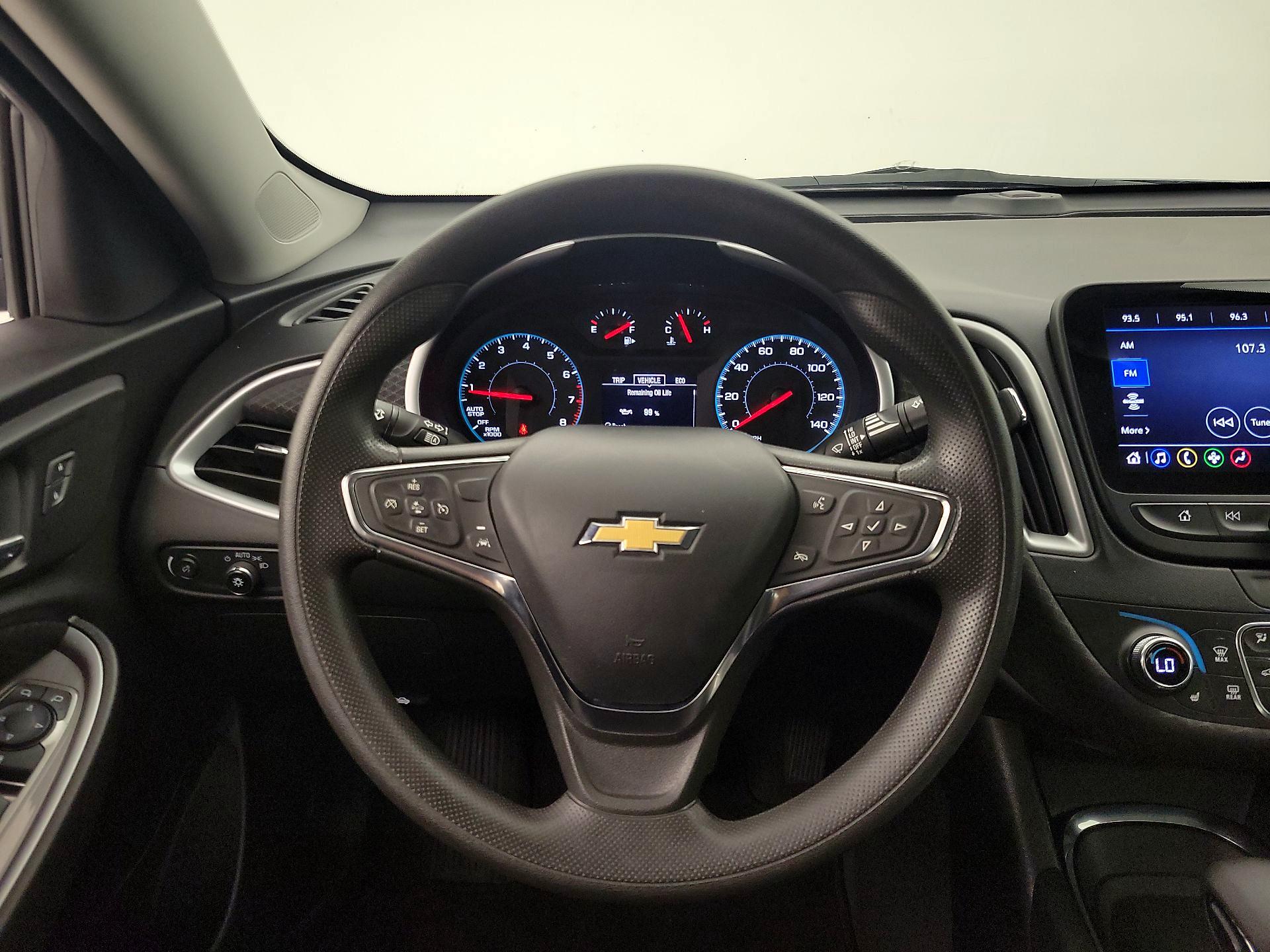 Thumbnail: 2023 Chevrolet Malibu - 10