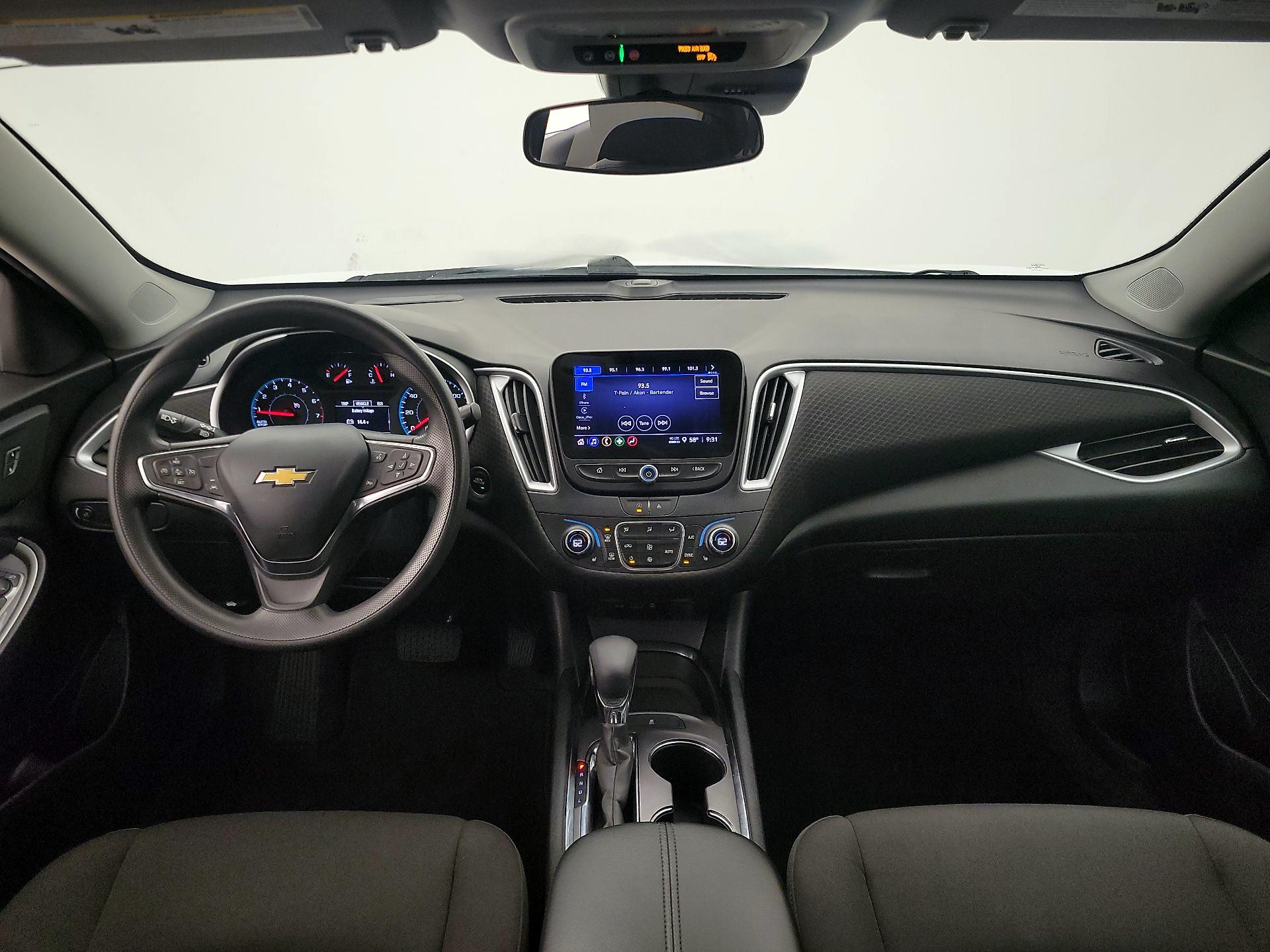 Thumbnail: 2023 Chevrolet Malibu - 9