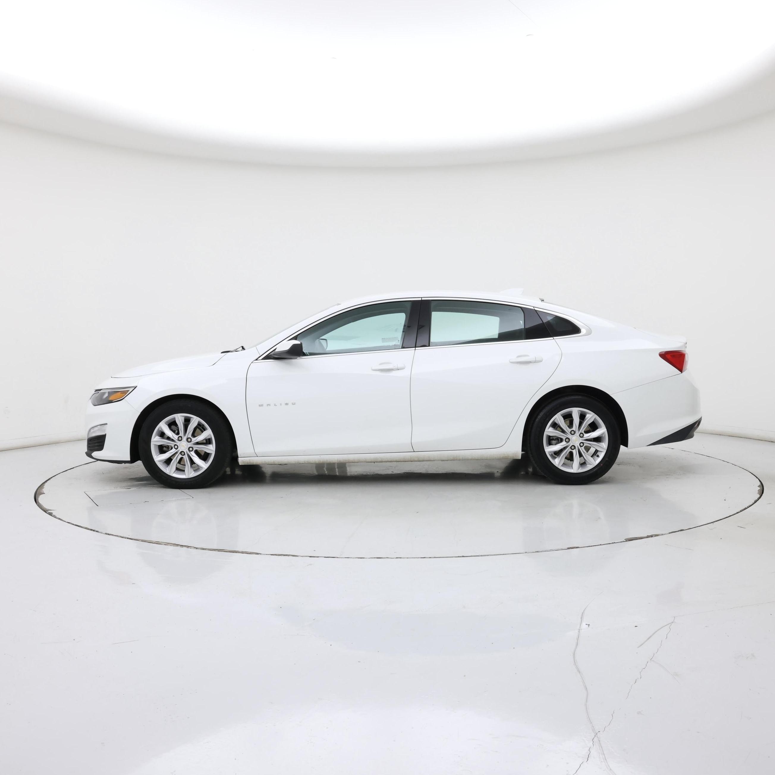 Thumbnail: 2023 Chevrolet Malibu - 3