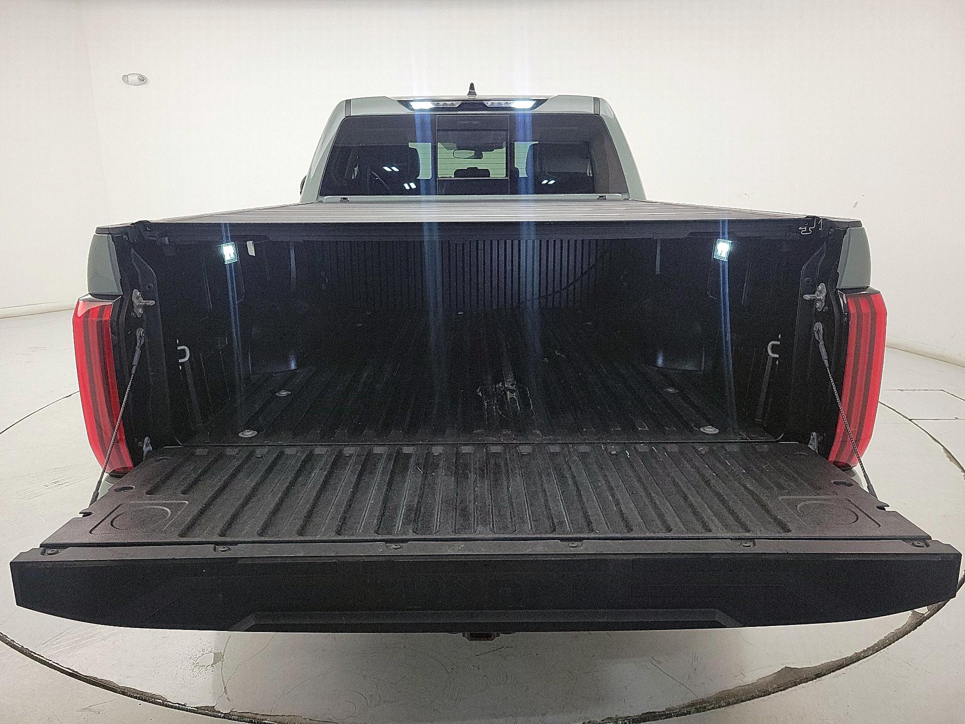 Thumbnail: 2022 Toyota Tundra - 20