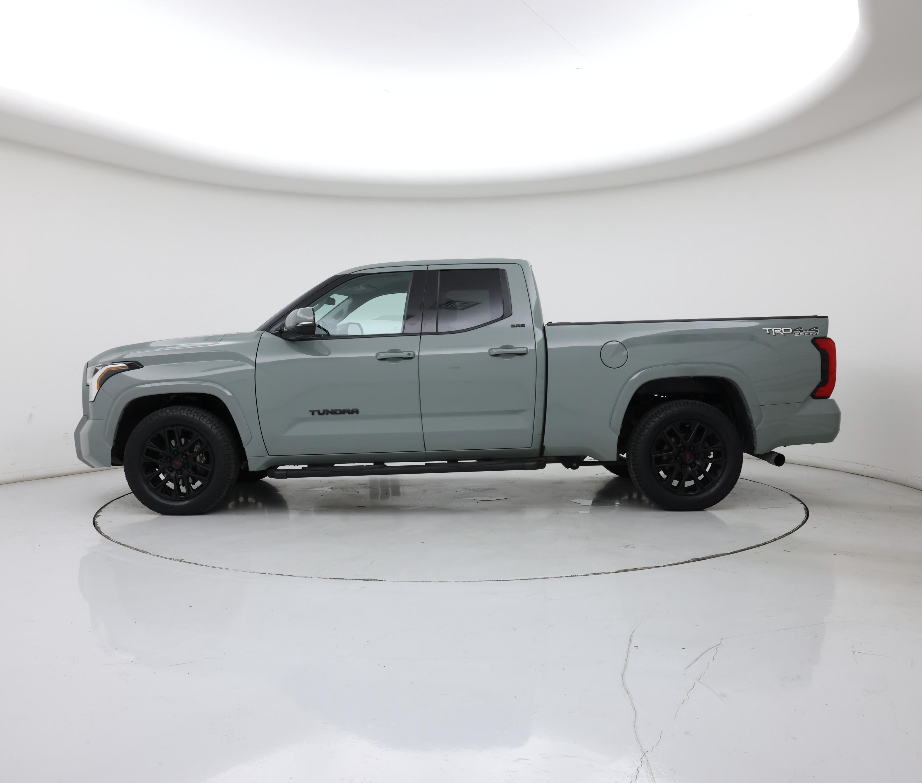Thumbnail: 2022 Toyota Tundra - 3