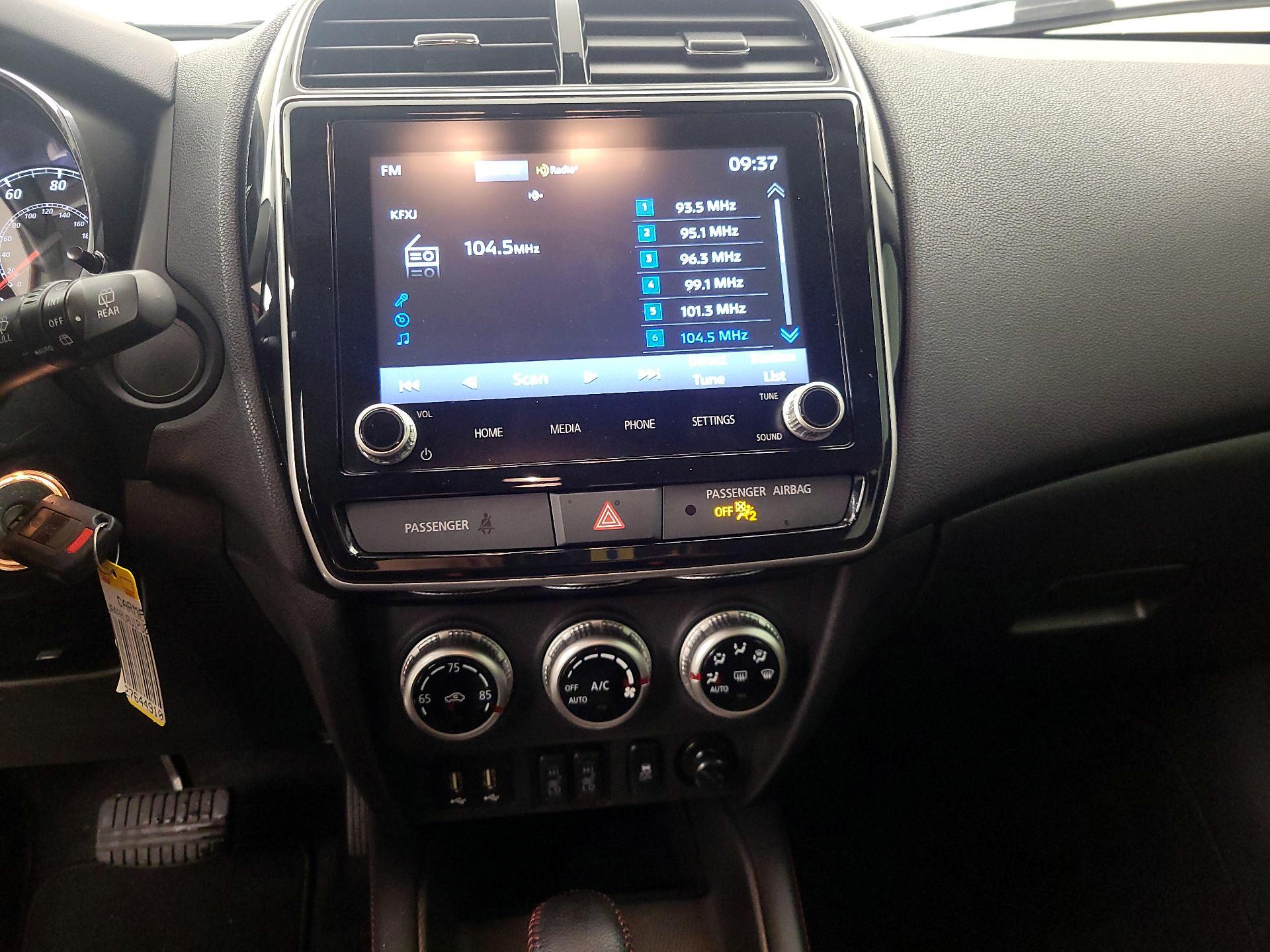 Thumbnail: 2023 Mitsubishi Outlander Sport - 15
