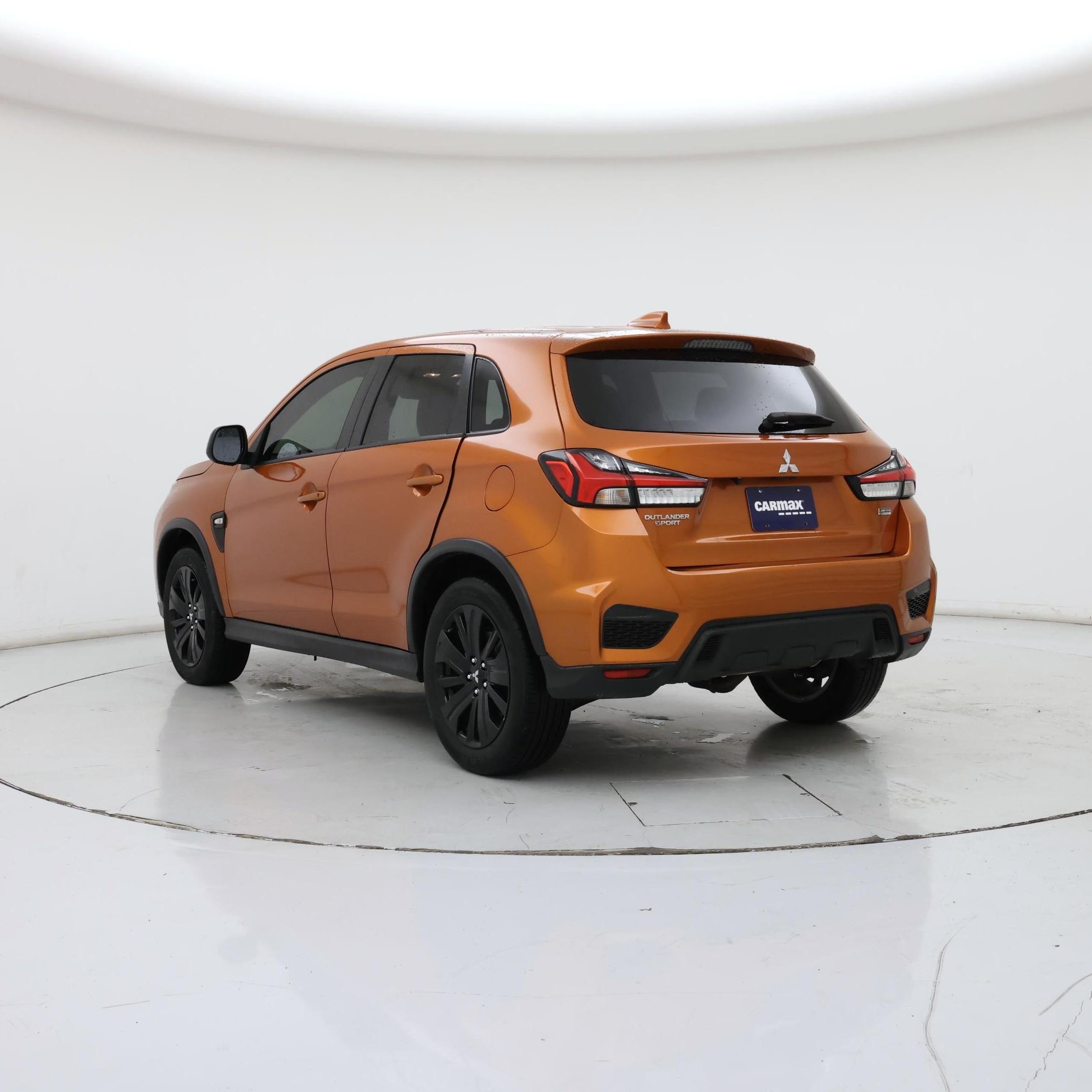 Thumbnail: 2023 Mitsubishi Outlander Sport - 2