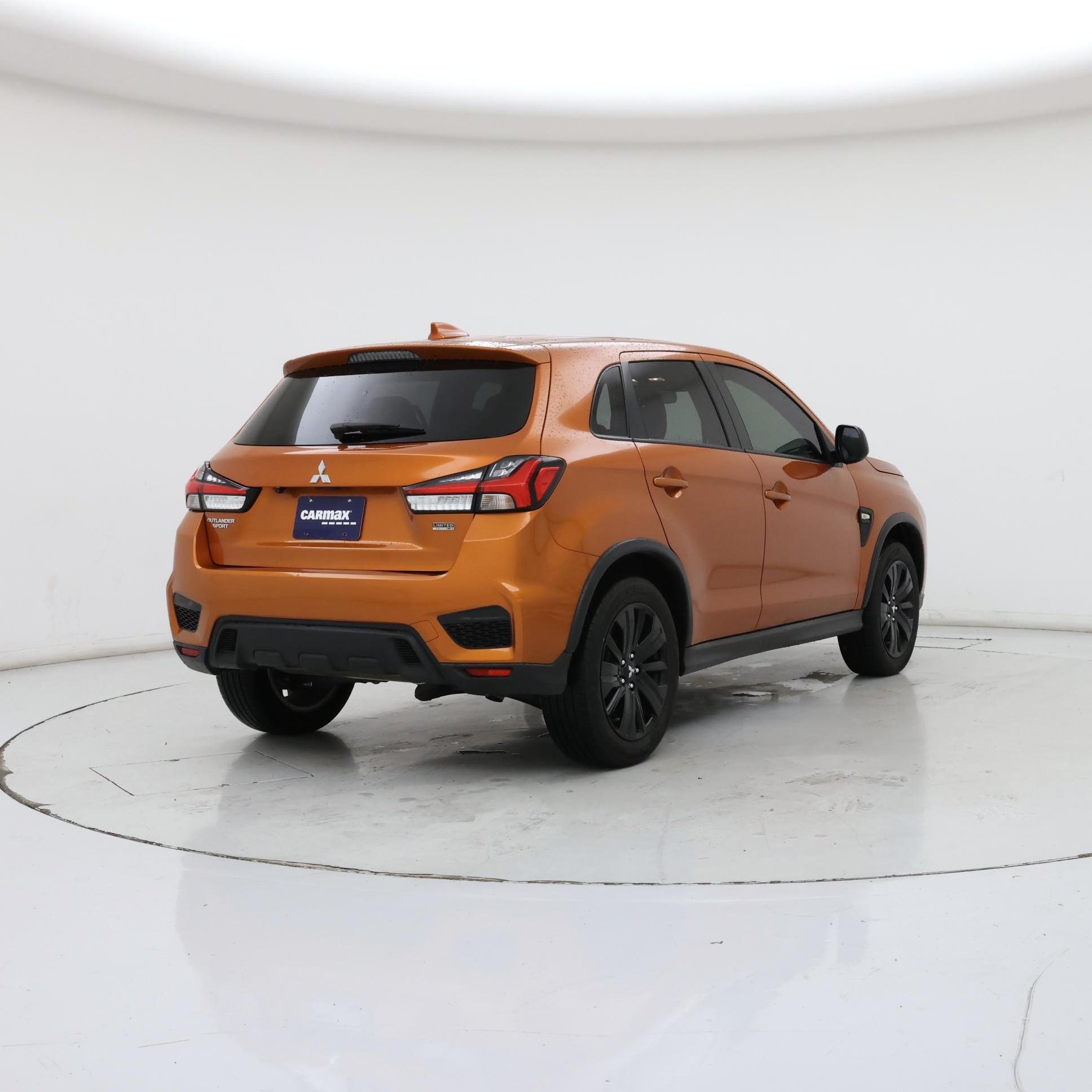 Thumbnail: 2023 Mitsubishi Outlander Sport - 8