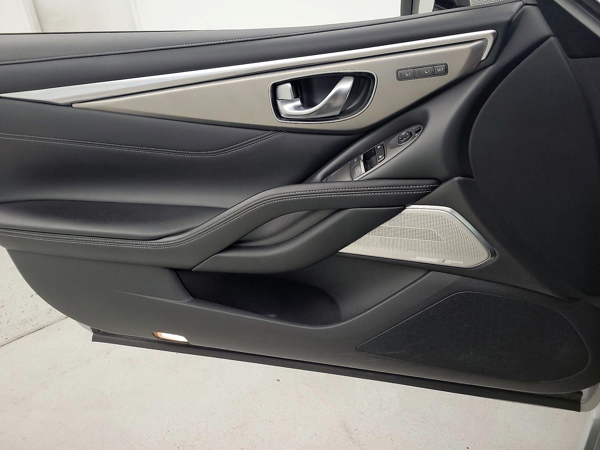 Thumbnail: 2017 INFINITI Q60 - 12