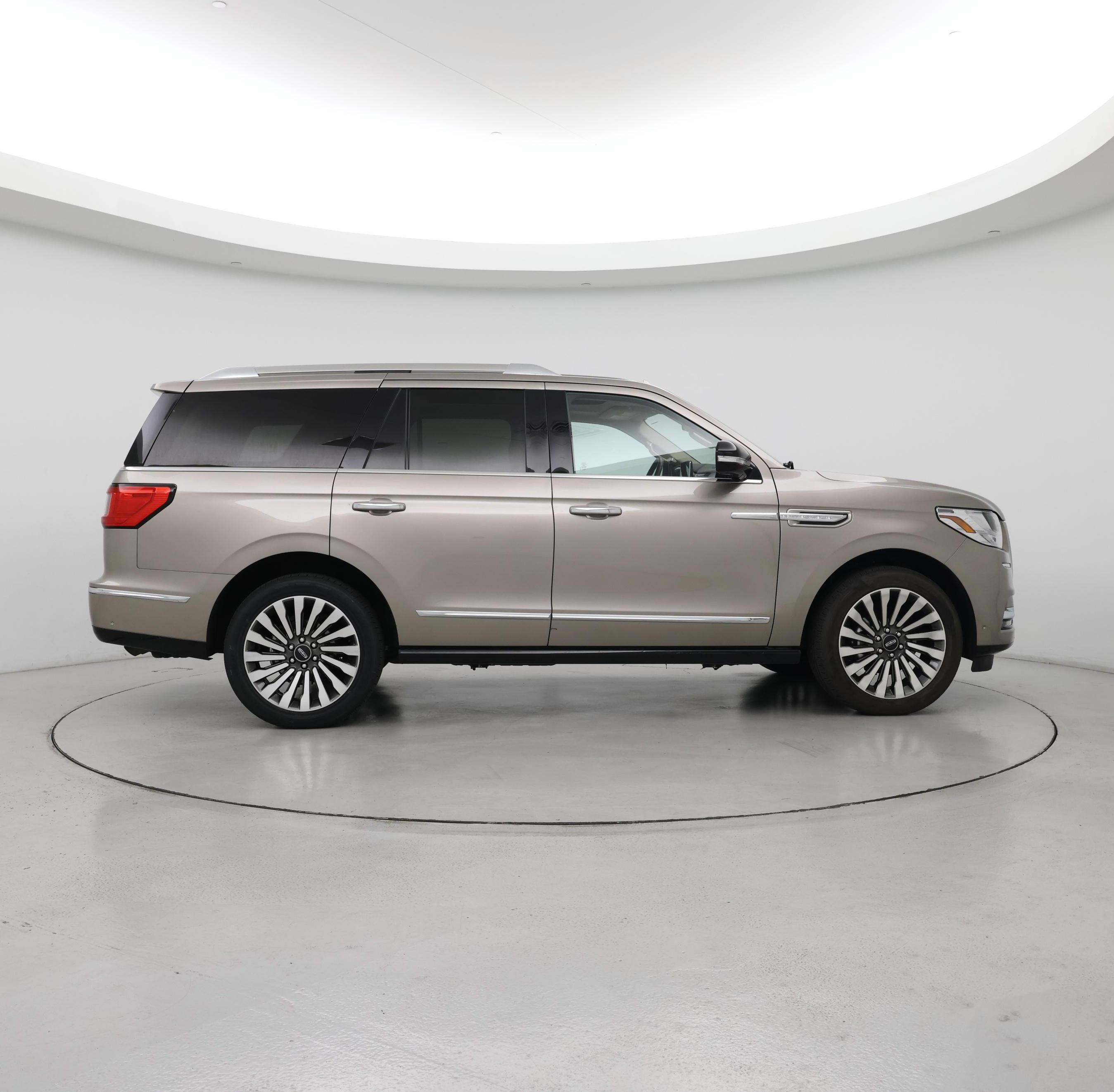 Thumbnail: 2019 Lincoln Navigator - 7