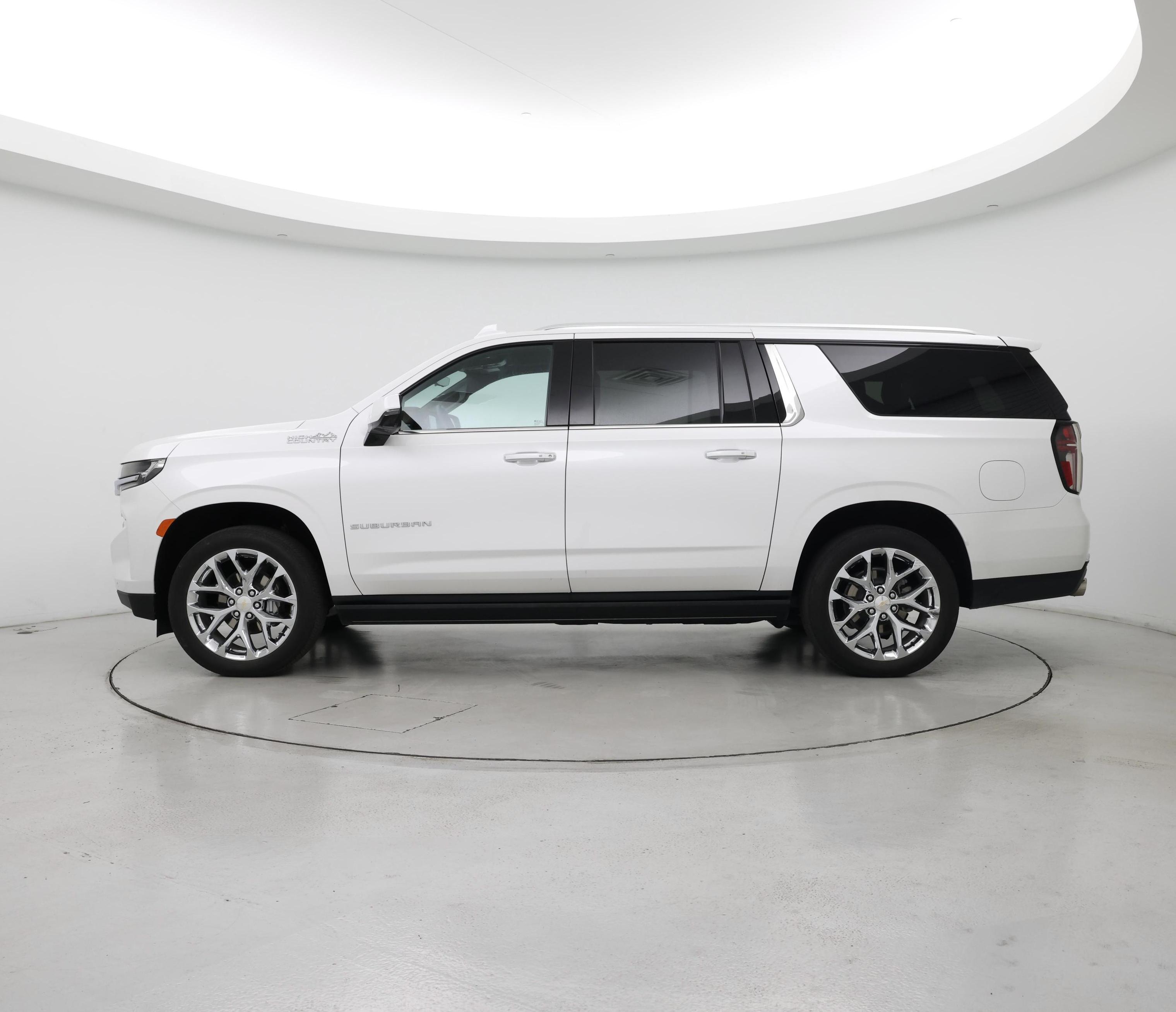 Thumbnail: 2023 Chevrolet Suburban - 3