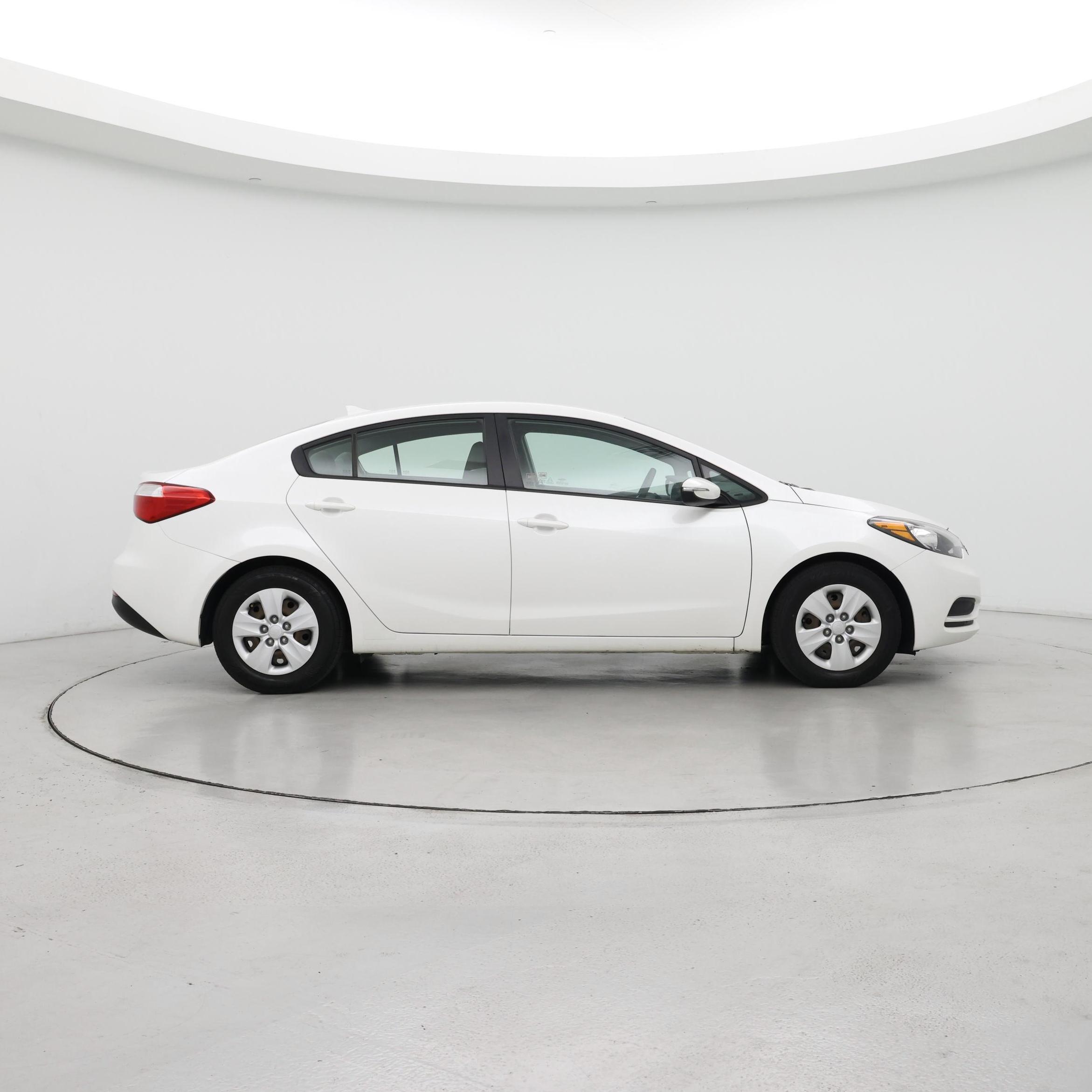 Thumbnail: 2016 Kia Forte - 7