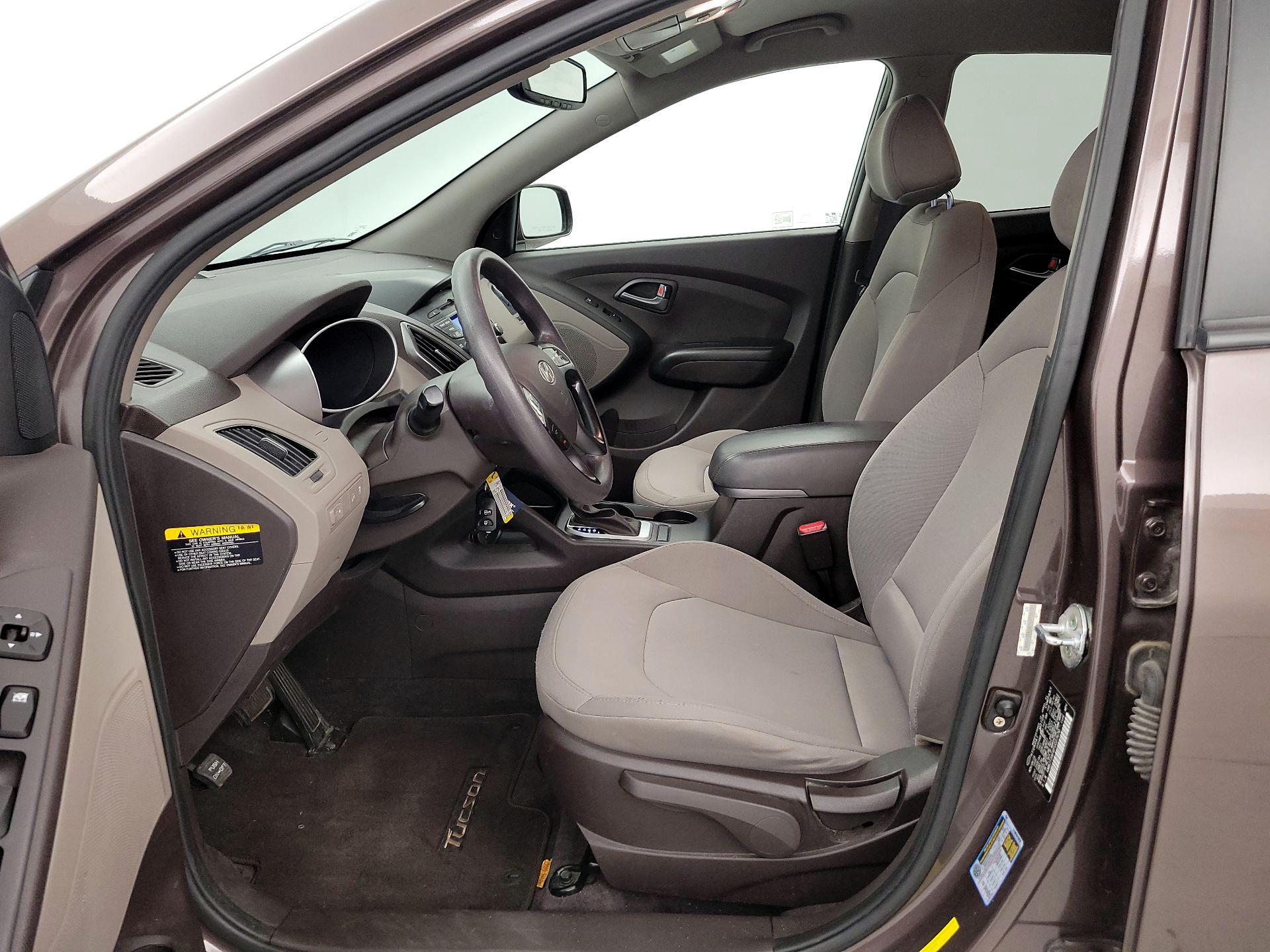 Thumbnail: 2015 Hyundai Tucson - 11