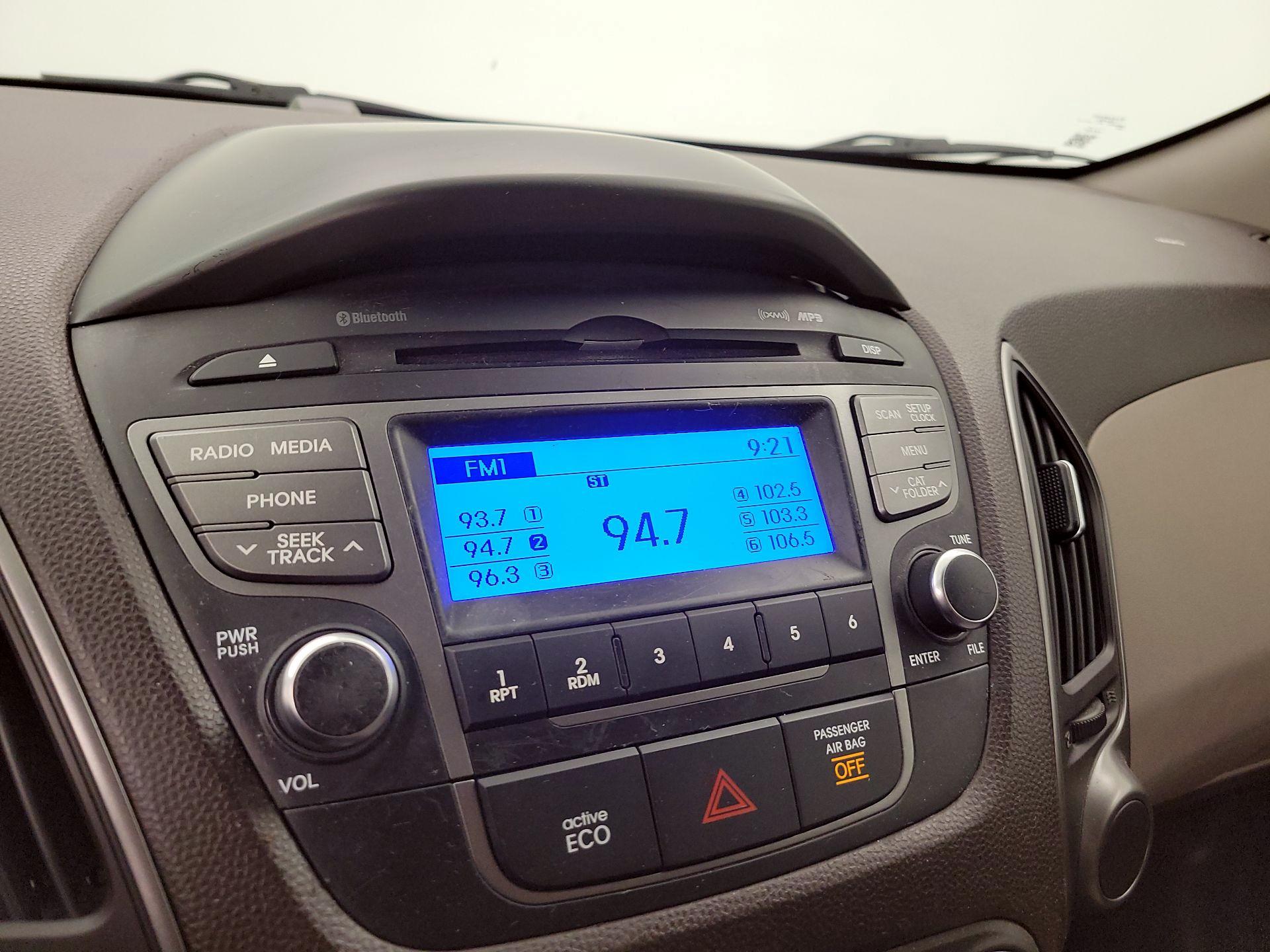 Thumbnail: 2015 Hyundai Tucson - 14