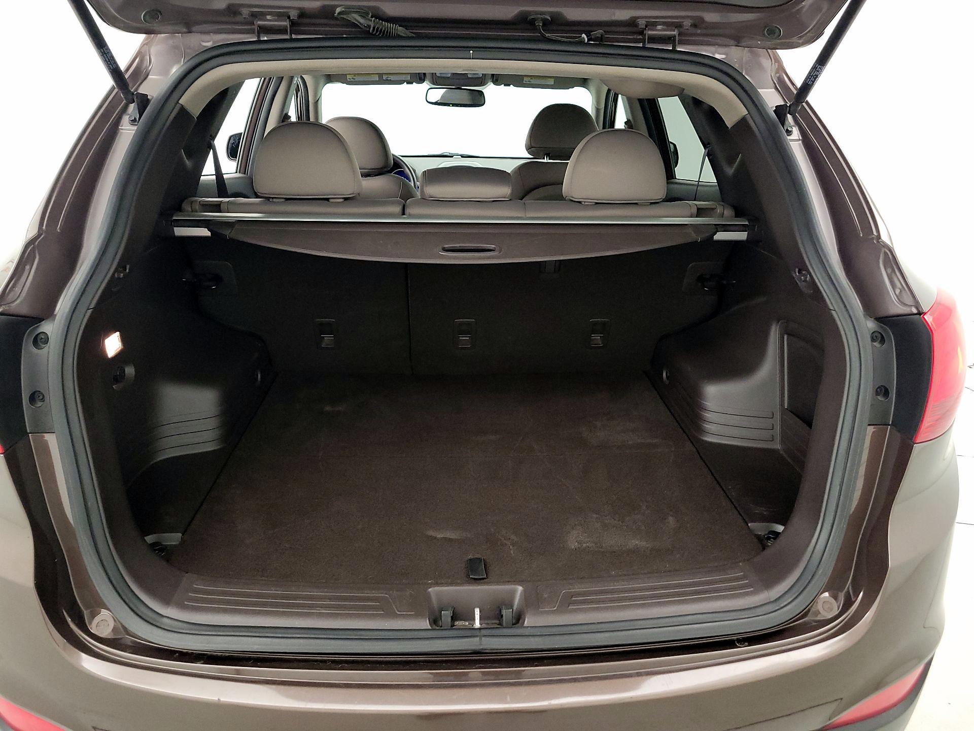 Thumbnail: 2015 Hyundai Tucson - 19