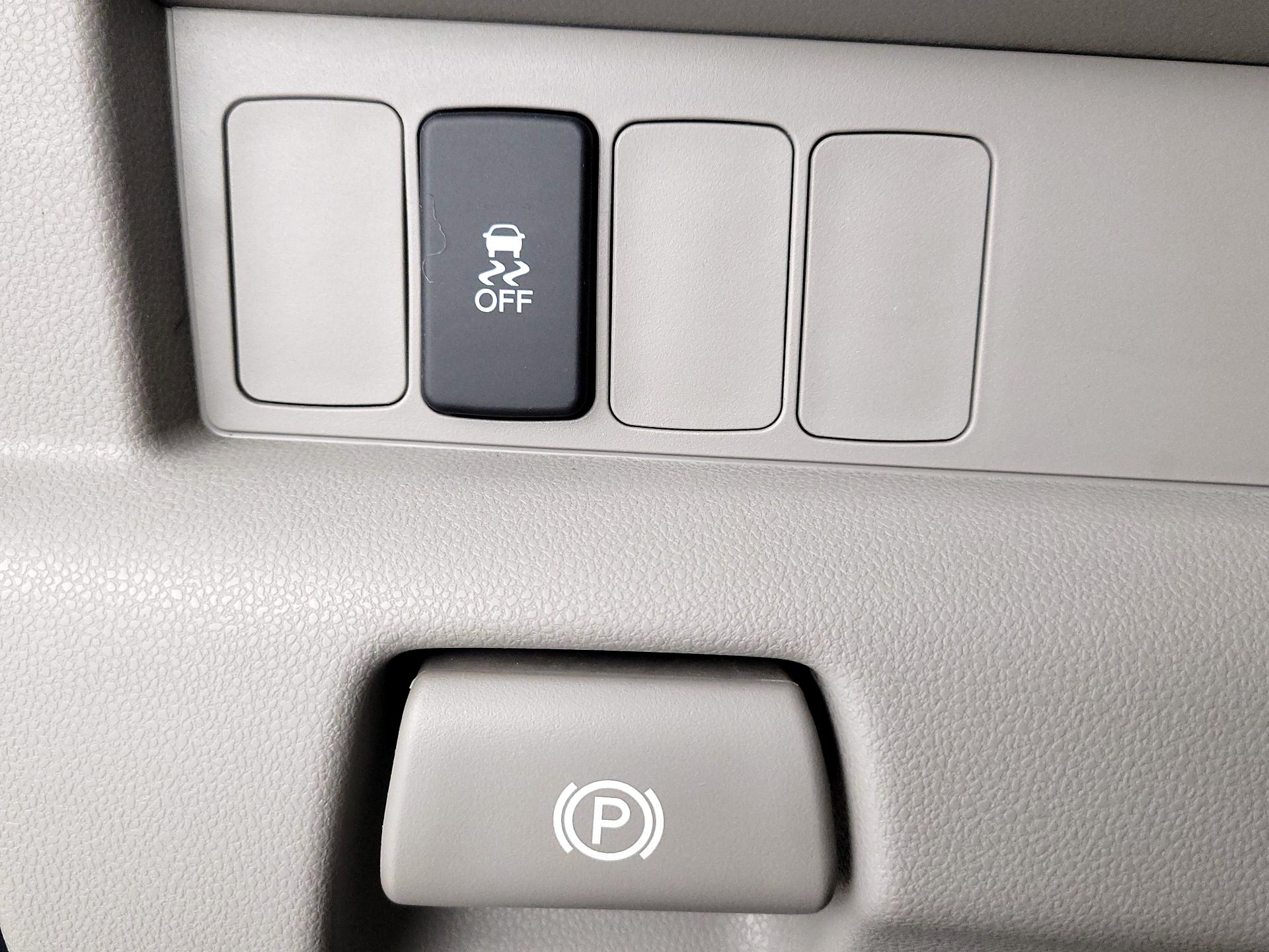 Thumbnail: 2015 Honda Pilot - 13