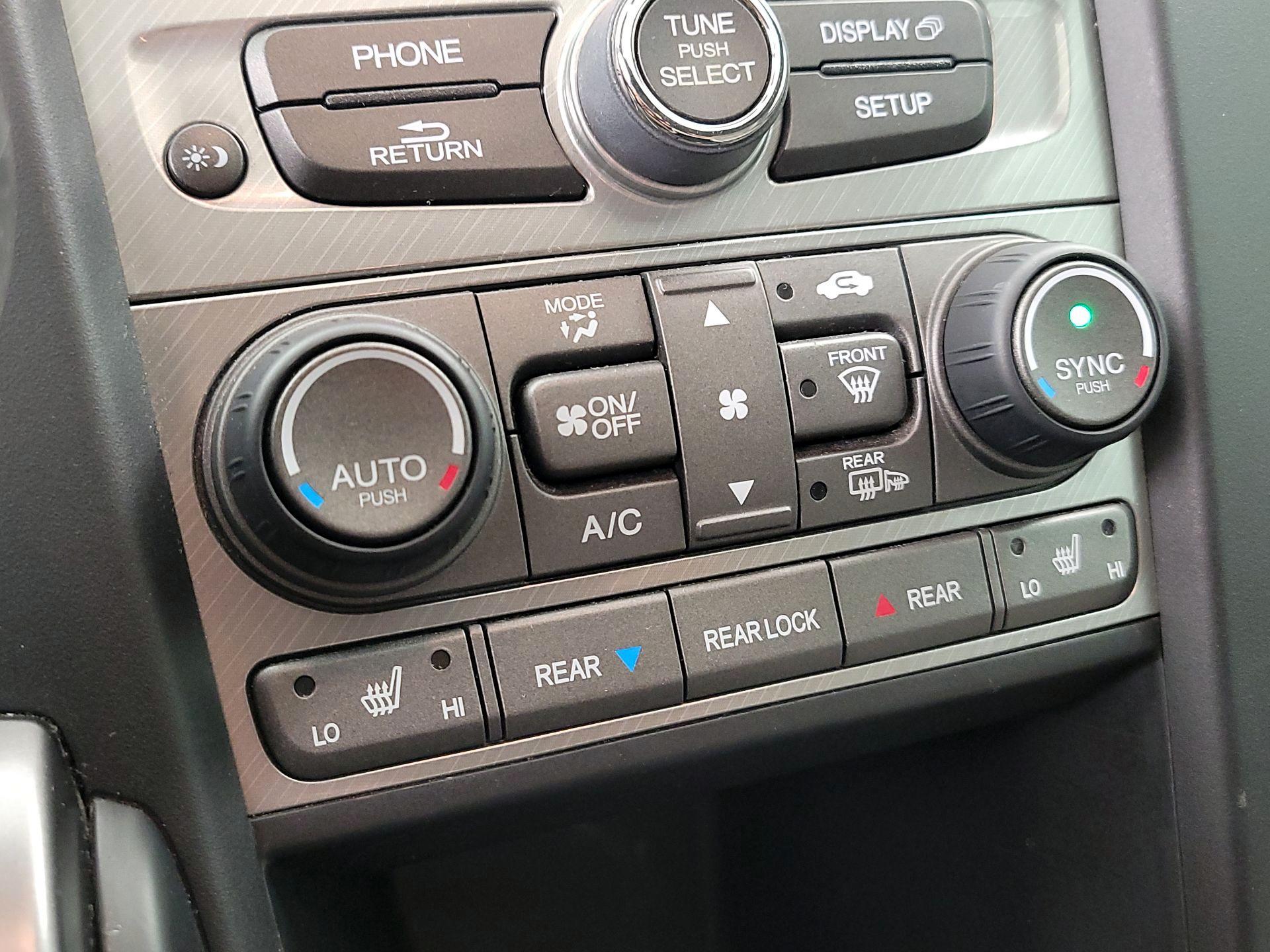 Thumbnail: 2015 Honda Pilot - 16