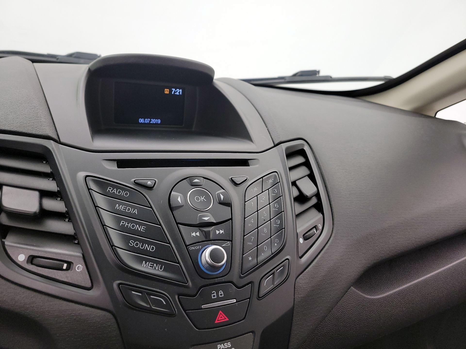 Thumbnail: 2019 Ford Fiesta - 15