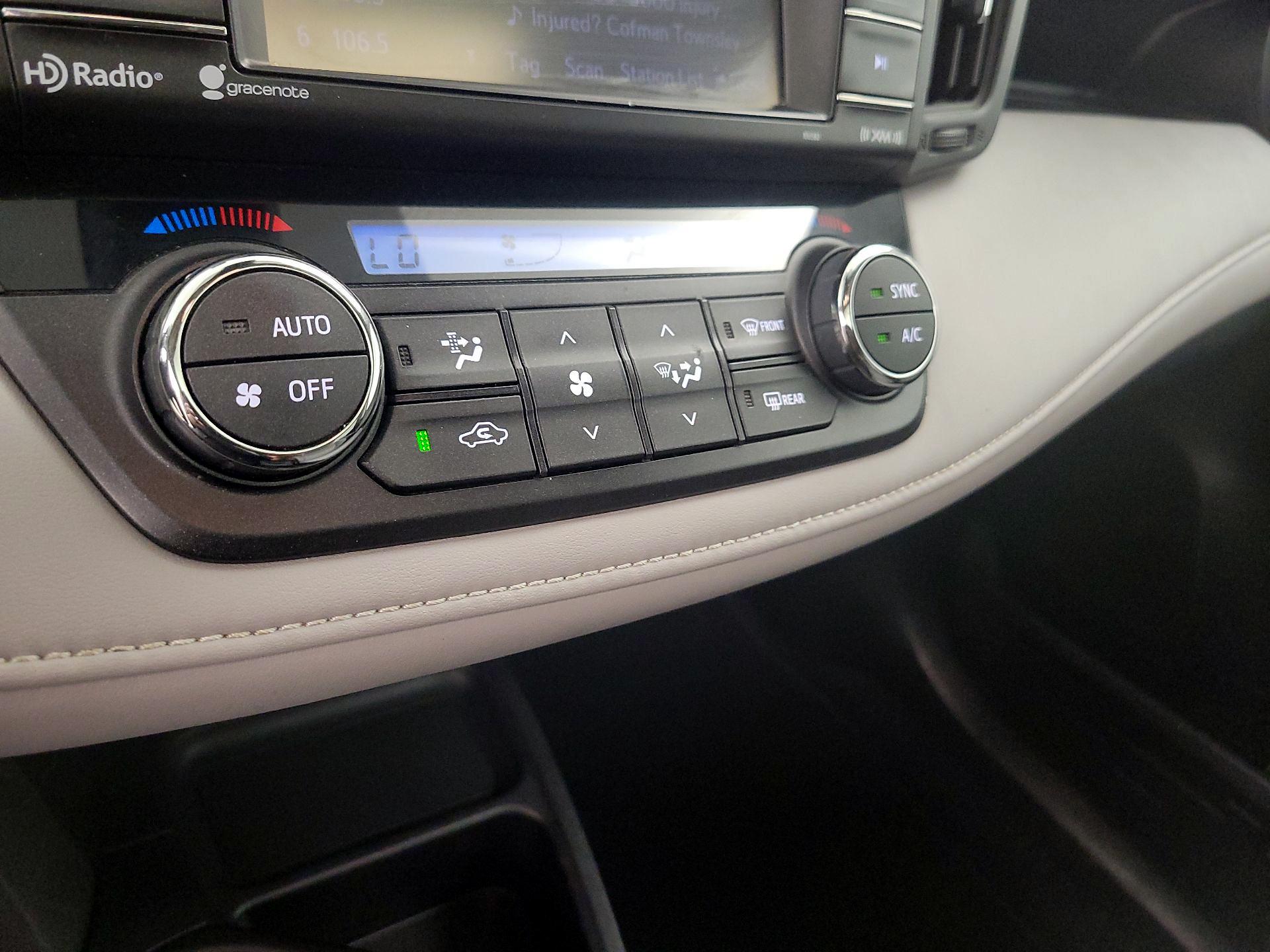 Thumbnail: 2018 Toyota RAV4 - 16