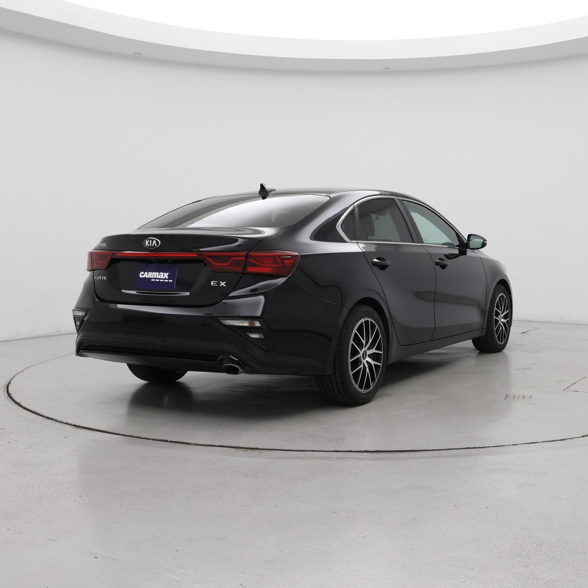 Thumbnail: 2019 Kia Forte - 8