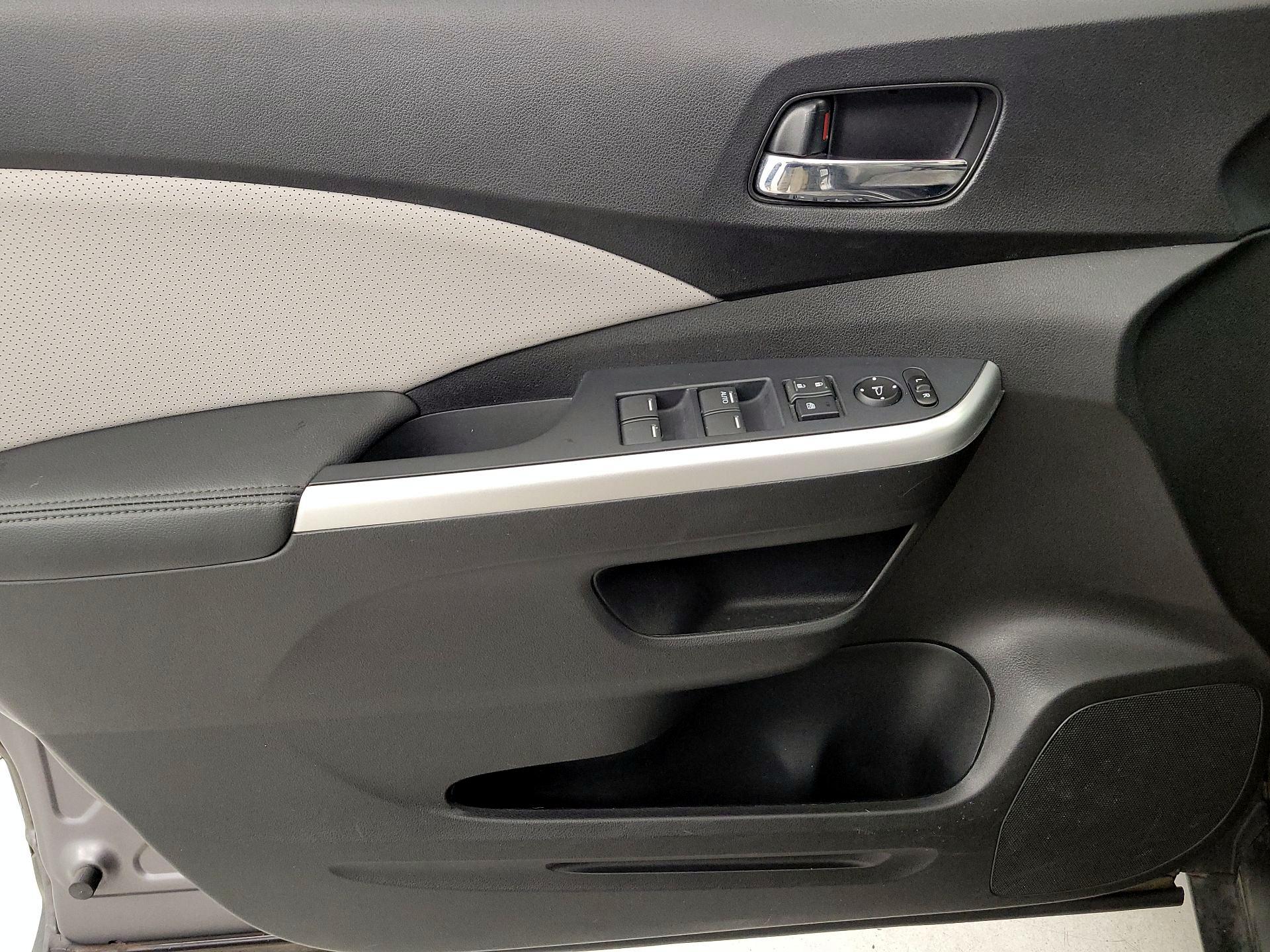 Thumbnail: 2016 Honda CR-V - 12