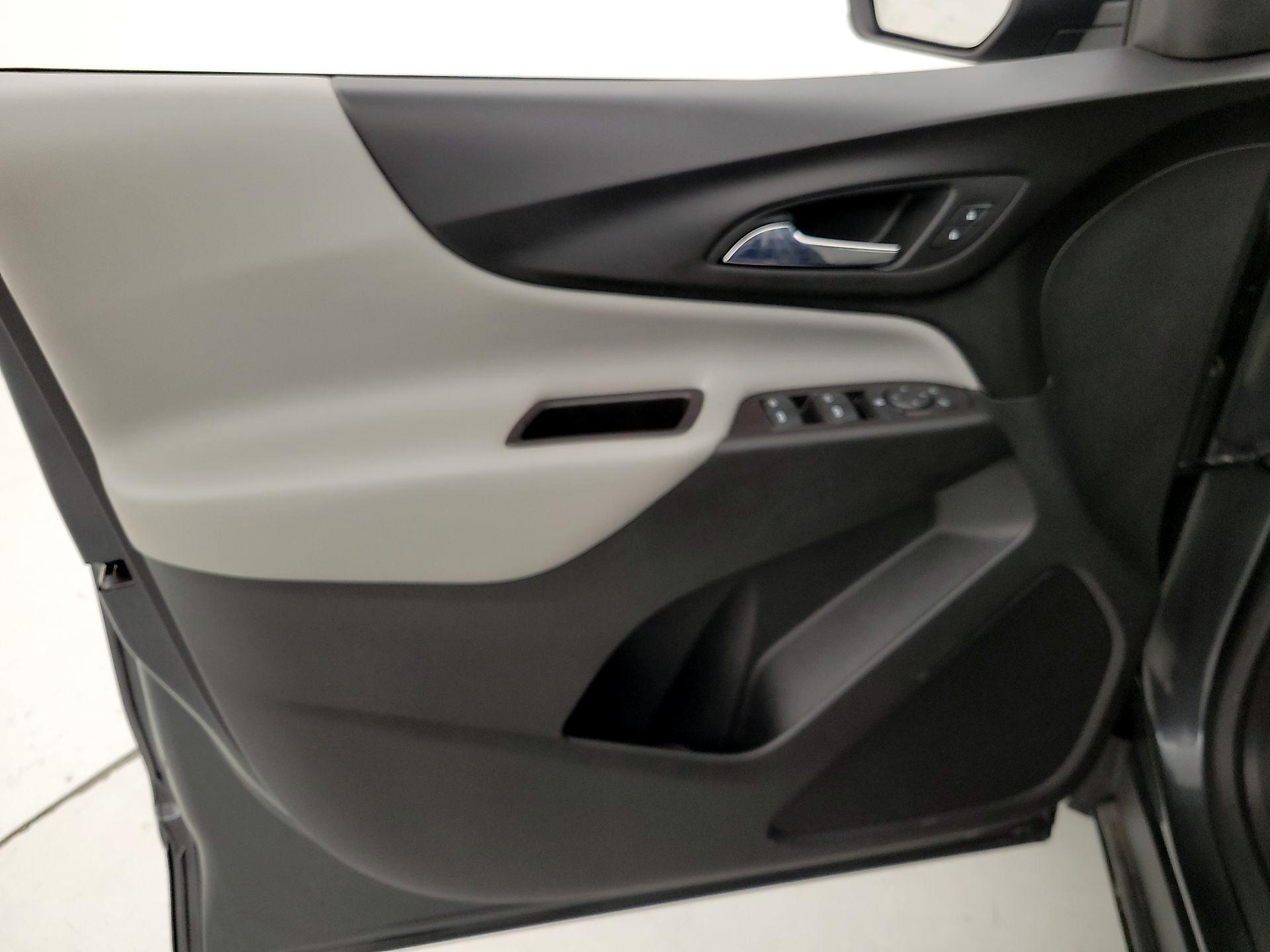 Thumbnail: 2021 Chevrolet Equinox - 12