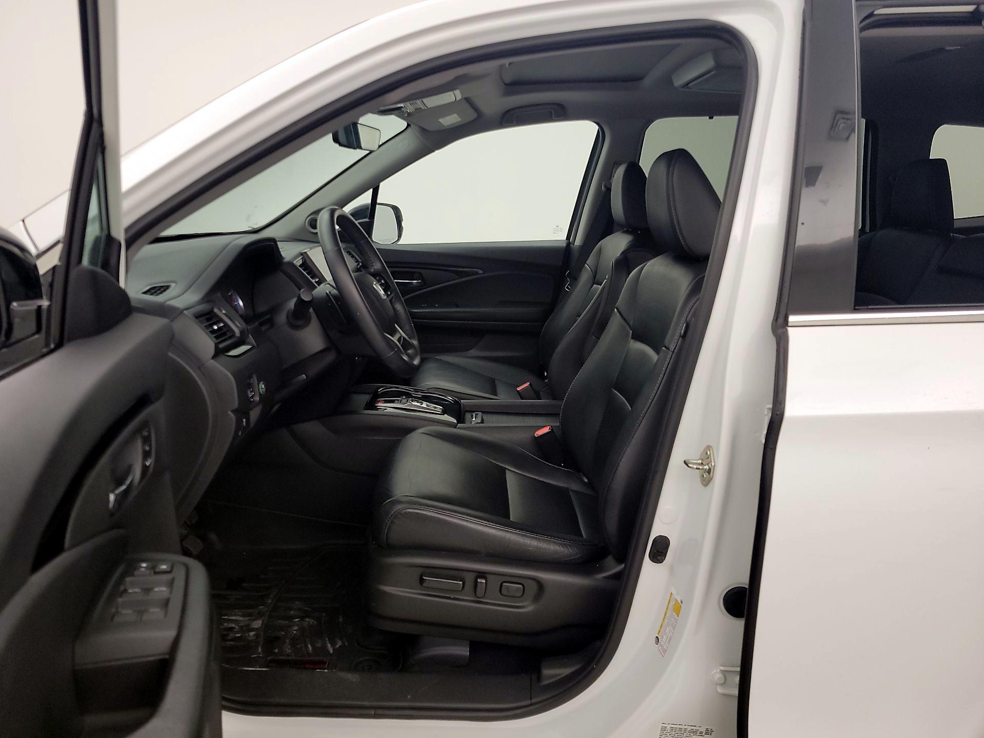 Thumbnail: 2020 Honda Pilot - 11