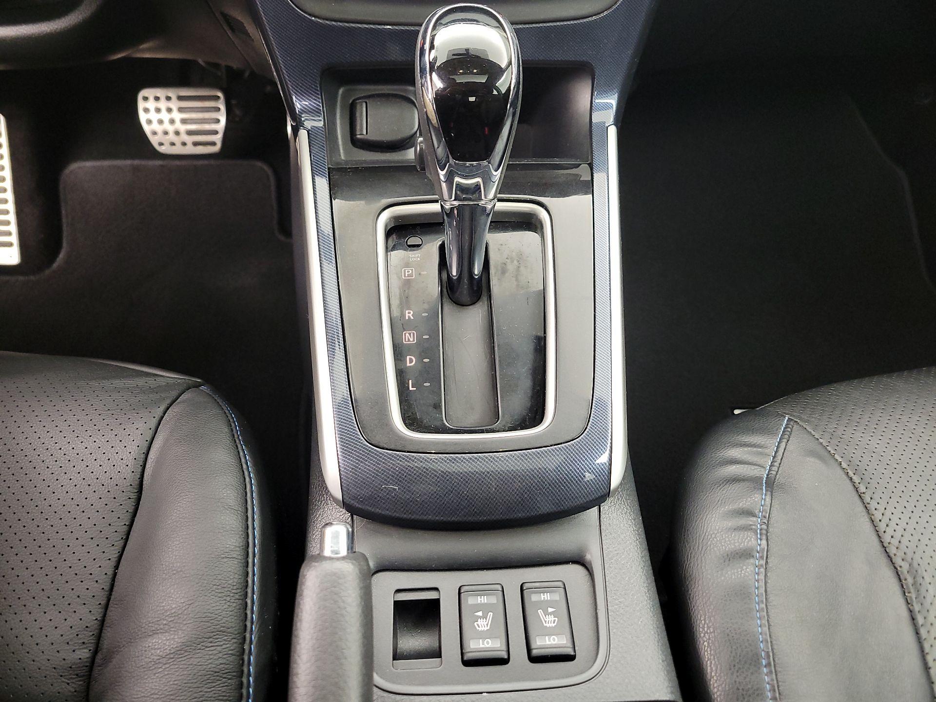 Thumbnail: 2019 Nissan Sentra - 17