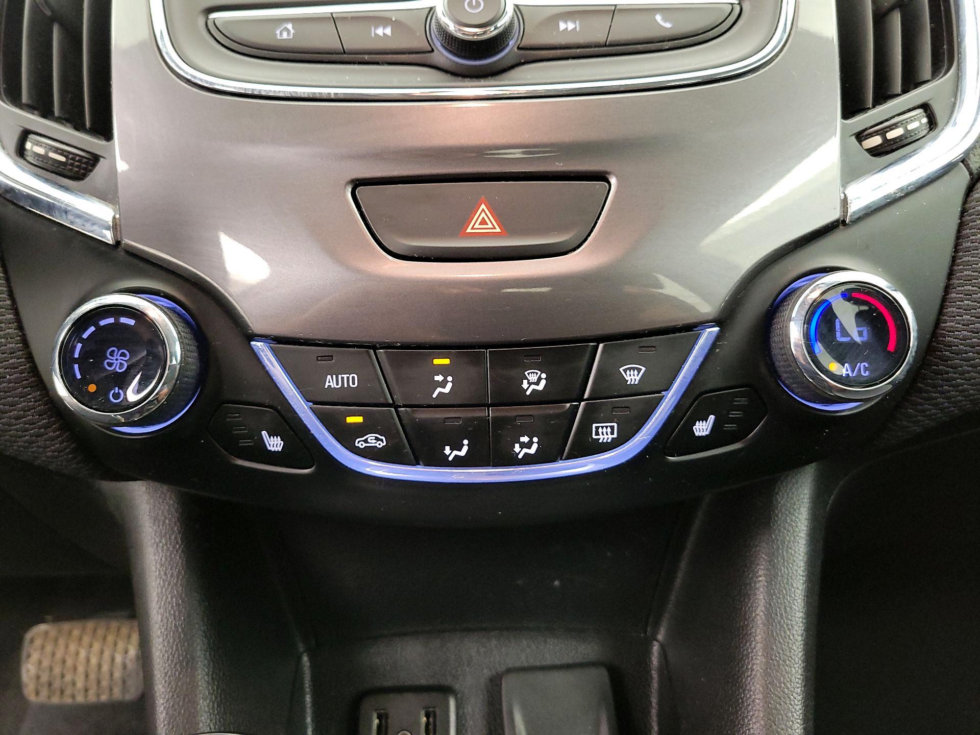 Thumbnail: 2019 Chevrolet Cruze - 16