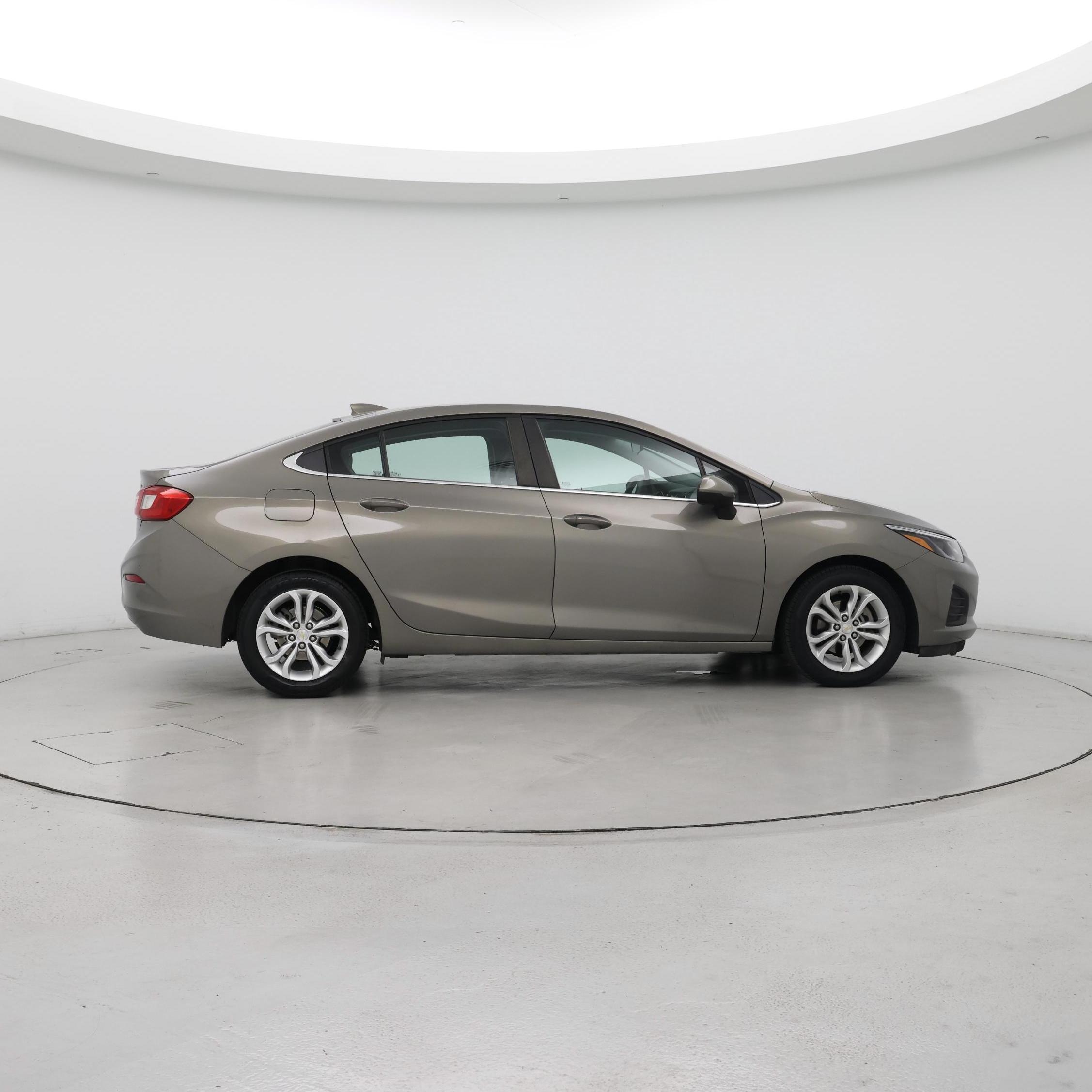 Thumbnail: 2019 Chevrolet Cruze - 7
